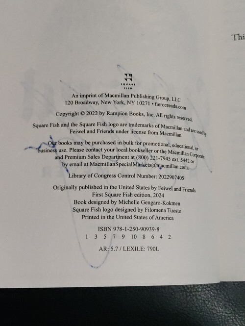Signed Marissa Meyer Cursed Square Fish Softcover Near Fine Condition