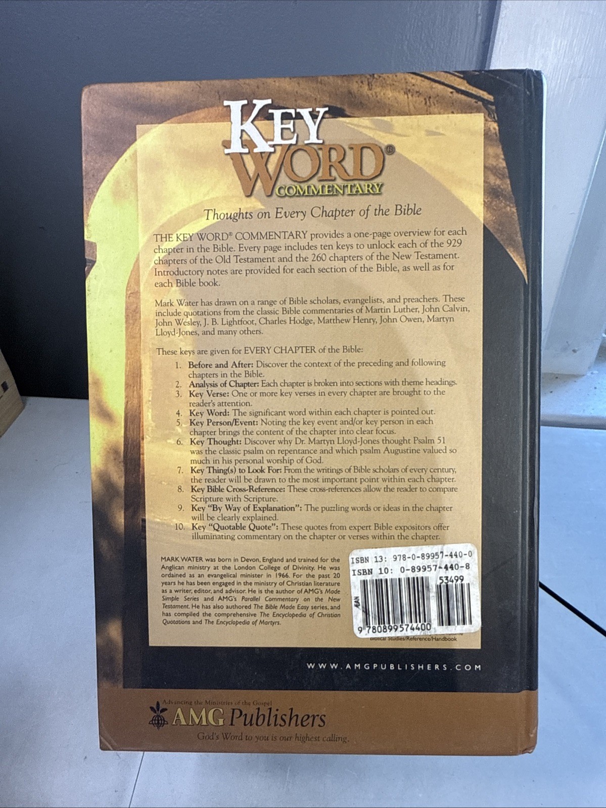 Key Word Commentary: Thoughts on Every Chapter of the Bible Mark Water – HC