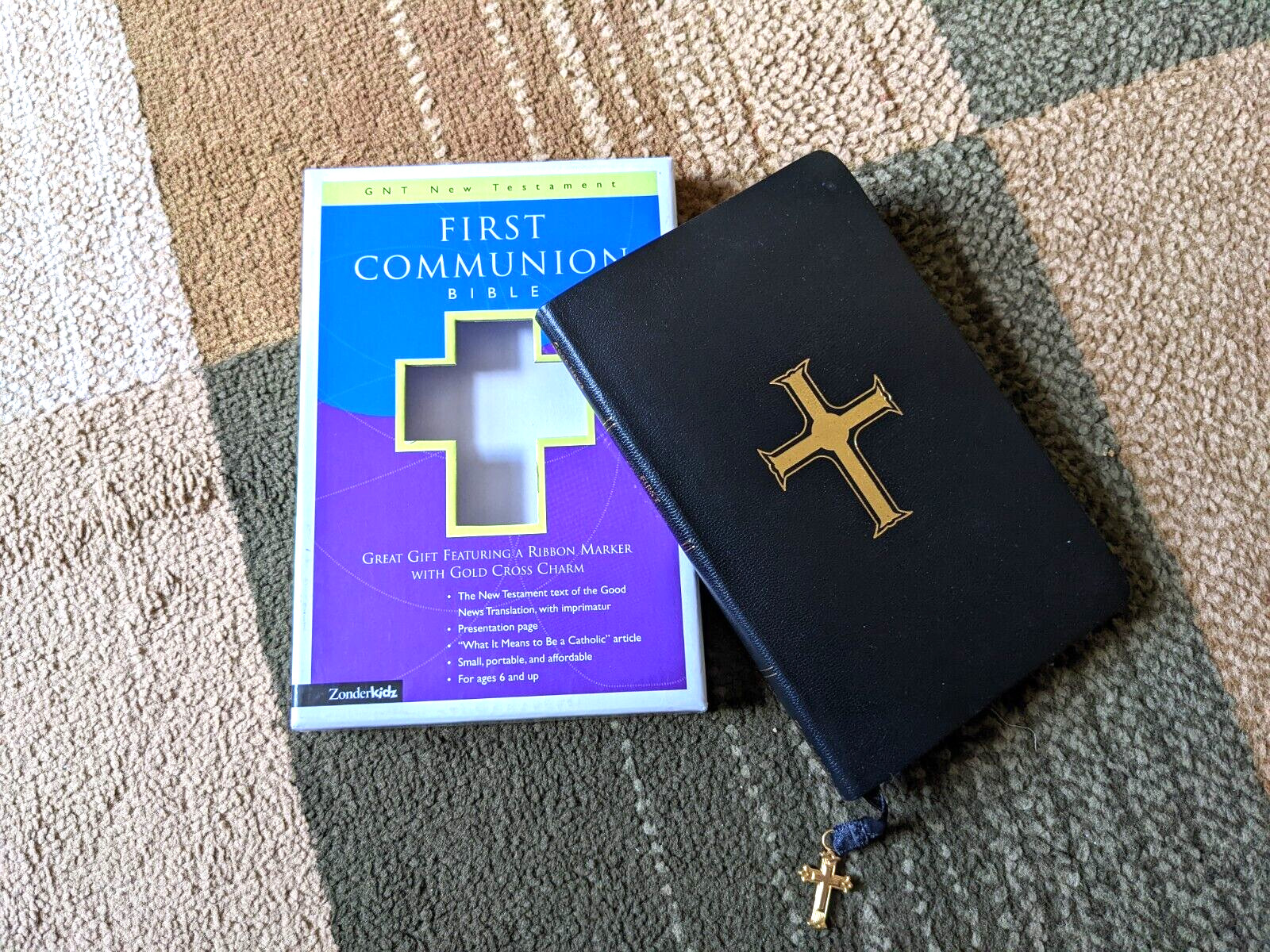 First Communion Bible by Zondervan Staff (2004, Imitation Leather)