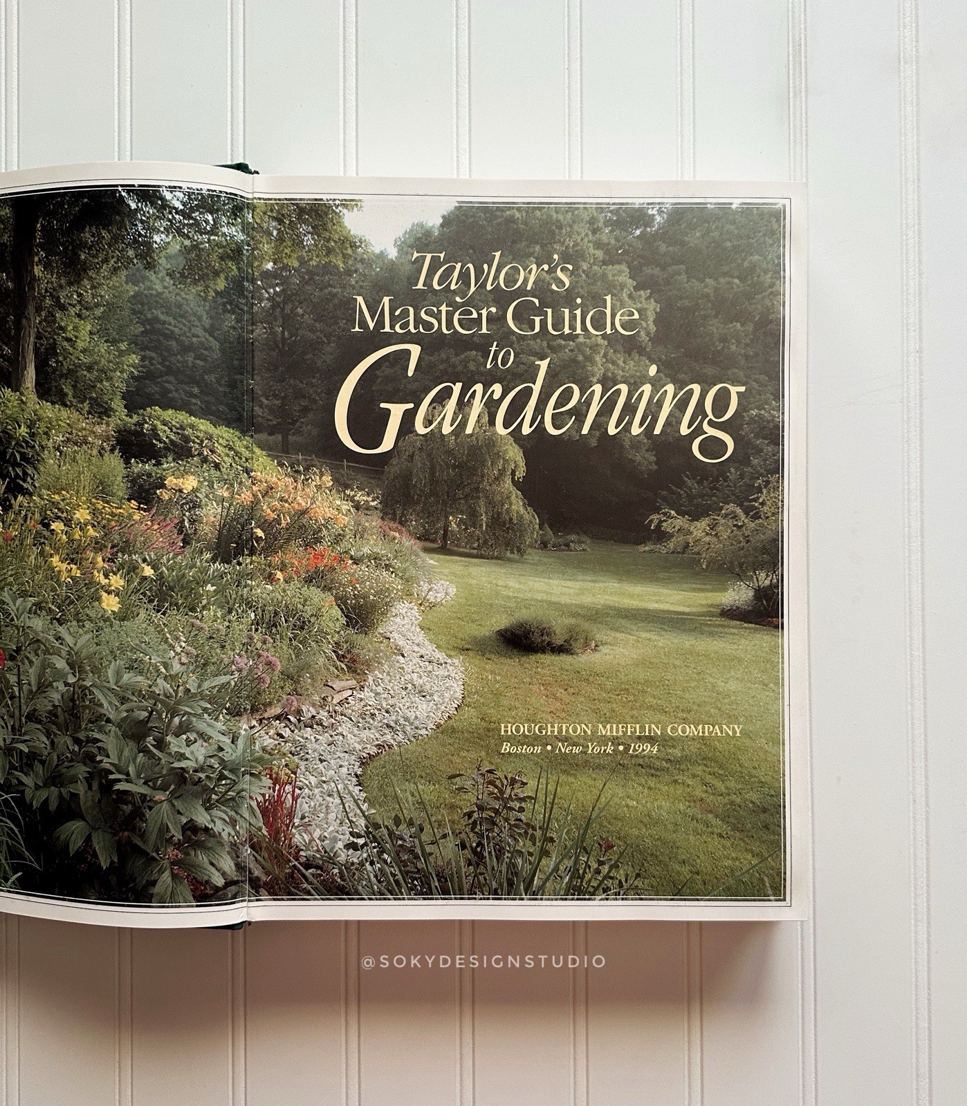 Taylor’s Guides Master Guide Gardening Hardcover Houghton Mifflin 1994 Illustra…
