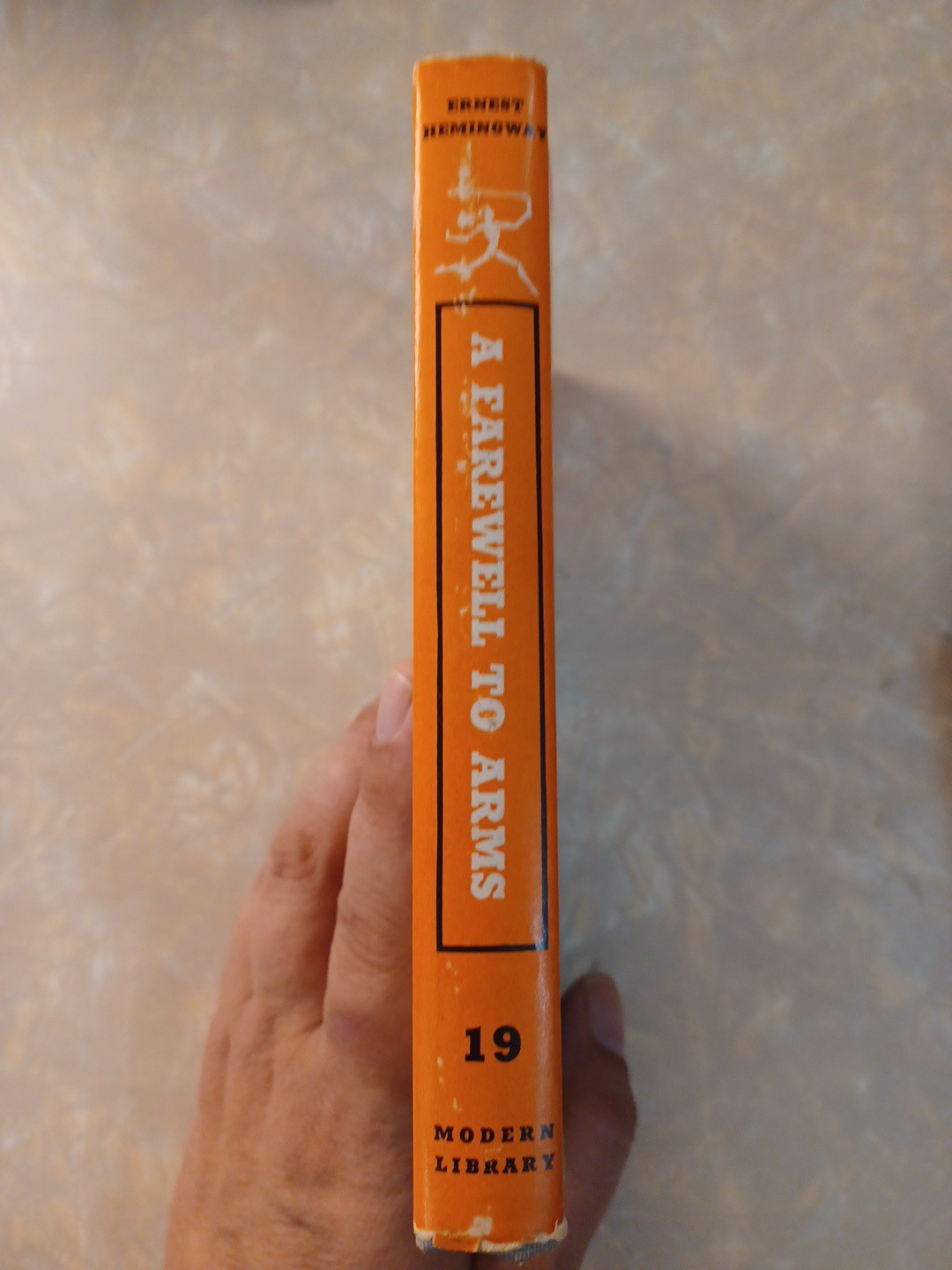 A Farewell to Arms – Ernest Hemingway Modern Library 1932 HCDJ