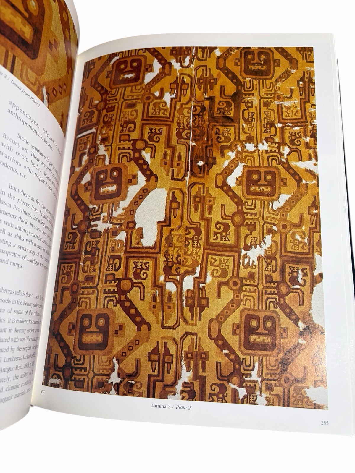 Tejidos Milenarios del Peru Ancient Peruvian Textiles 1999 HC DJ Folio