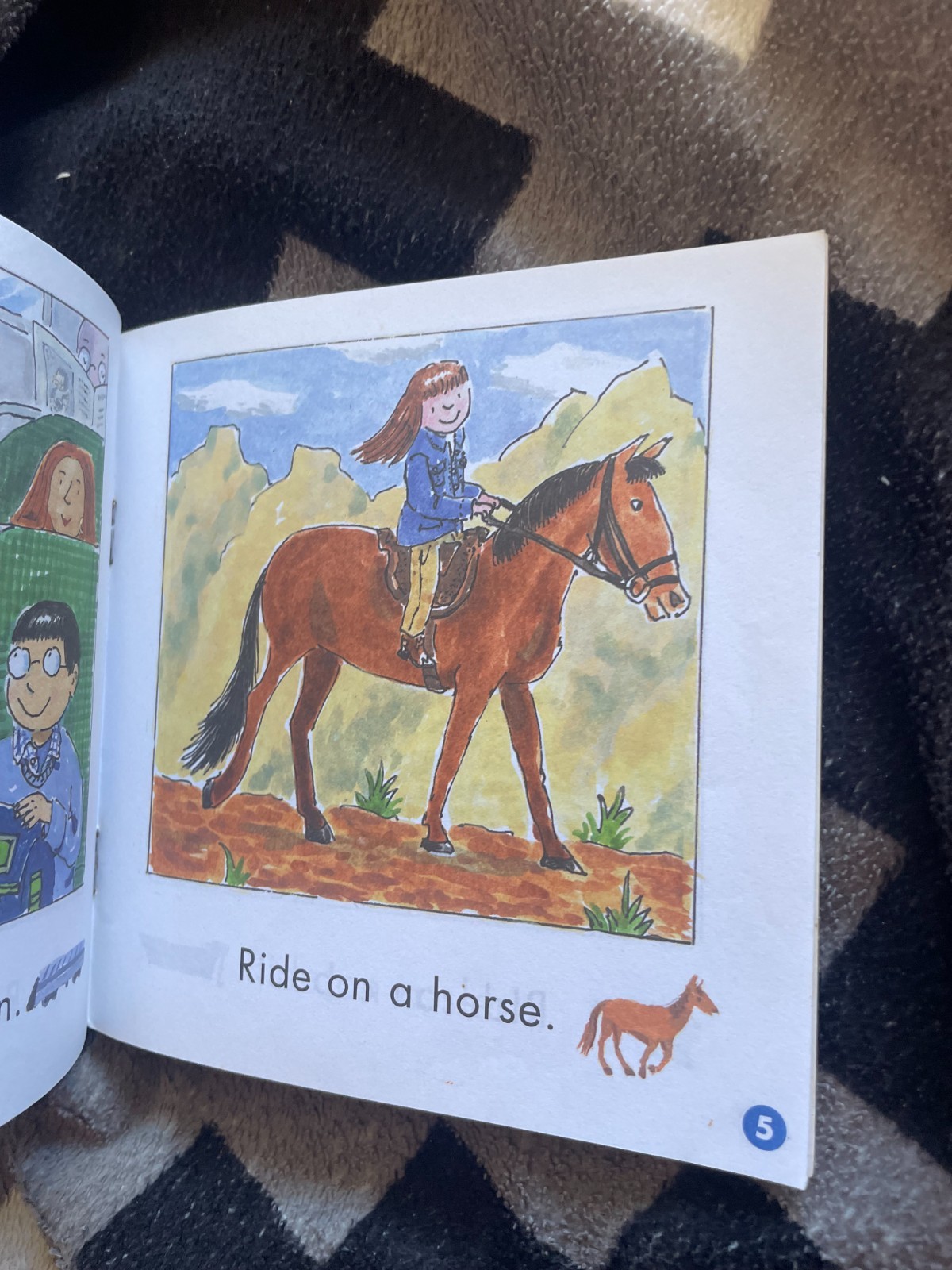 LINDA WARD BEECH. SIGHT WORD READERS. RIDE ON! 14 BY 14CM. 2003. PAPERBACK