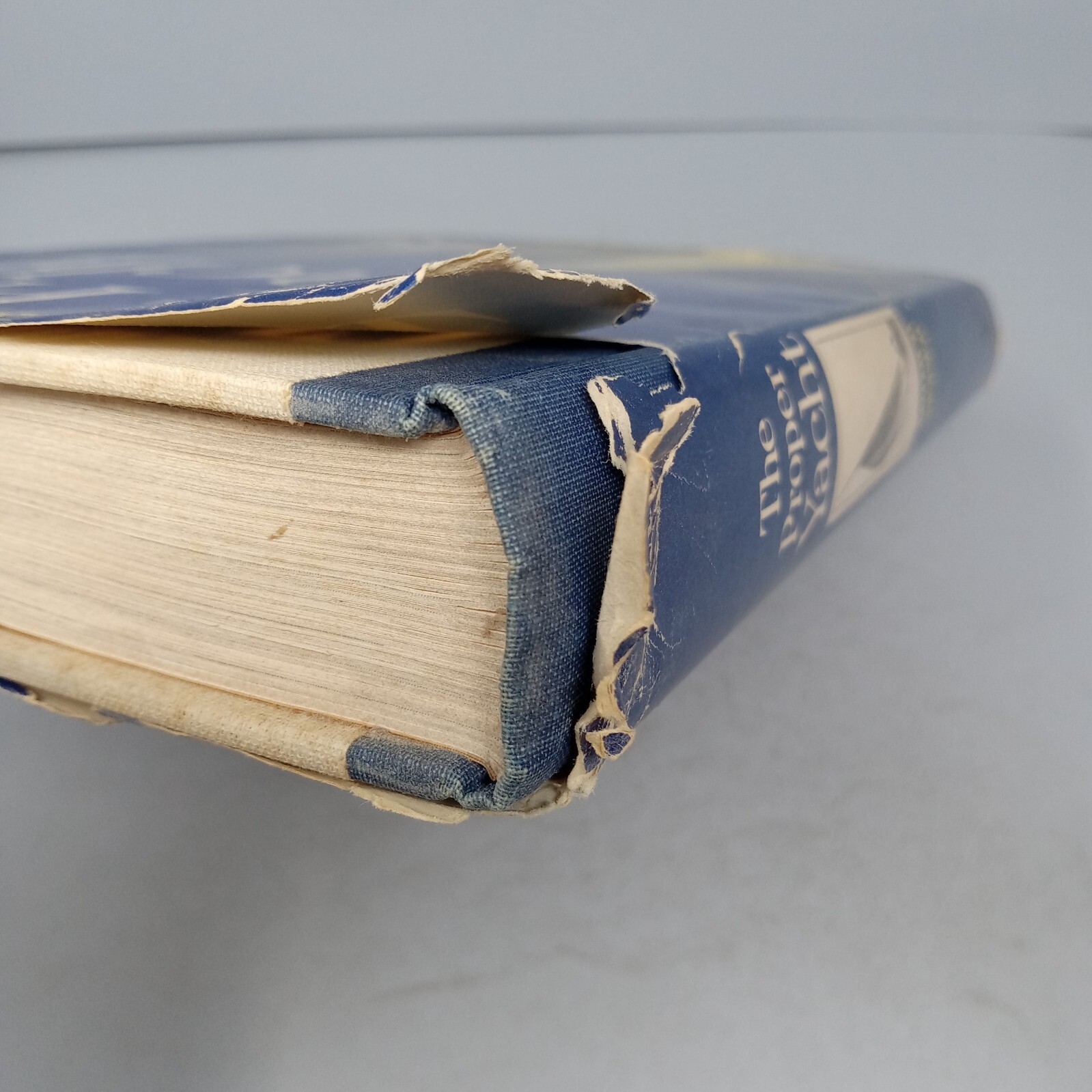 The Proper Yacht: 1970 Macmillan Company Hardcover by Arthur Beiser
