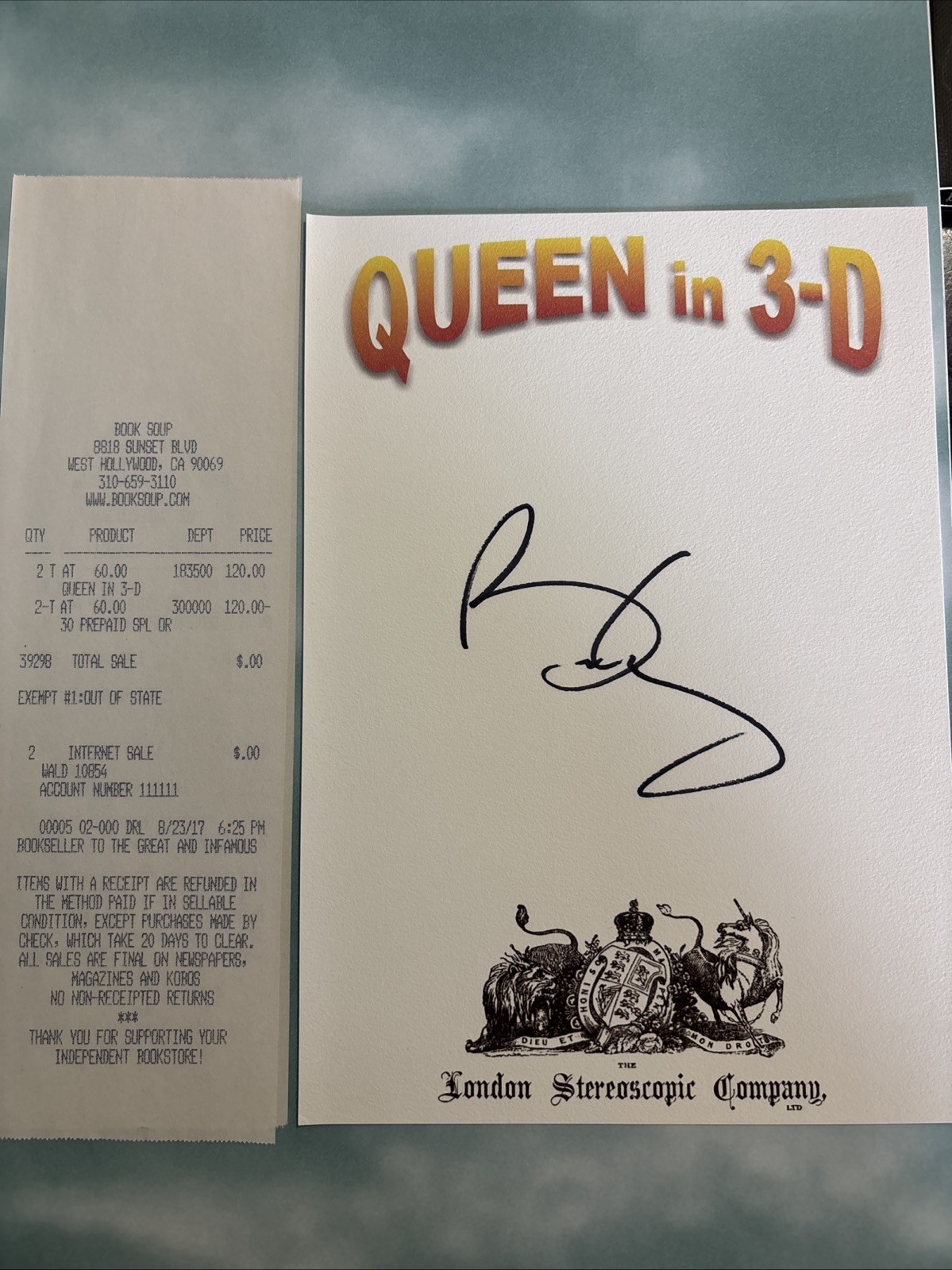 Queen In 3D by Brian May (2017 Hardcover) 1st Edition 1st Printing Signed!!!!!
