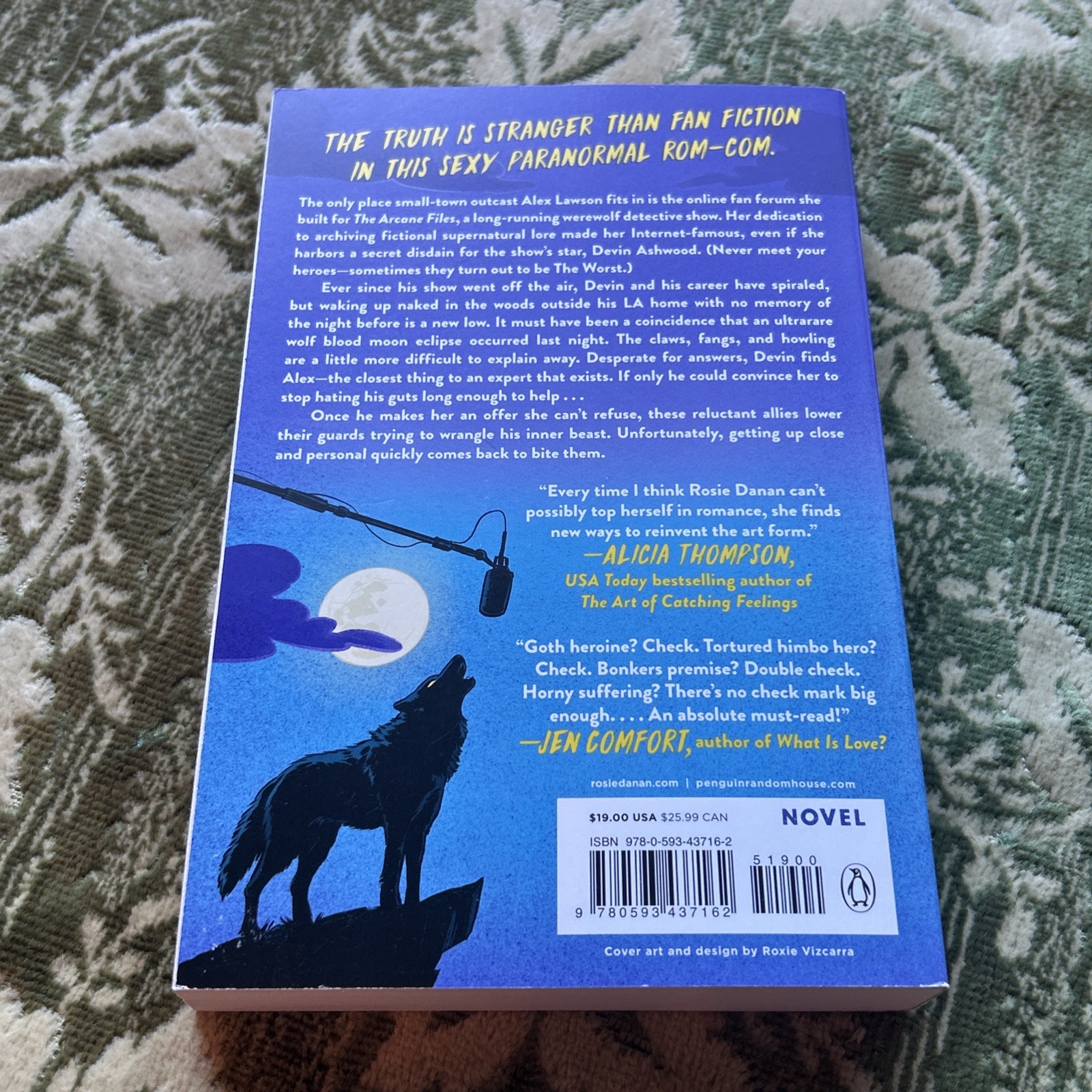 Fan Service by Rosie Danan: Like New Trade Paperback