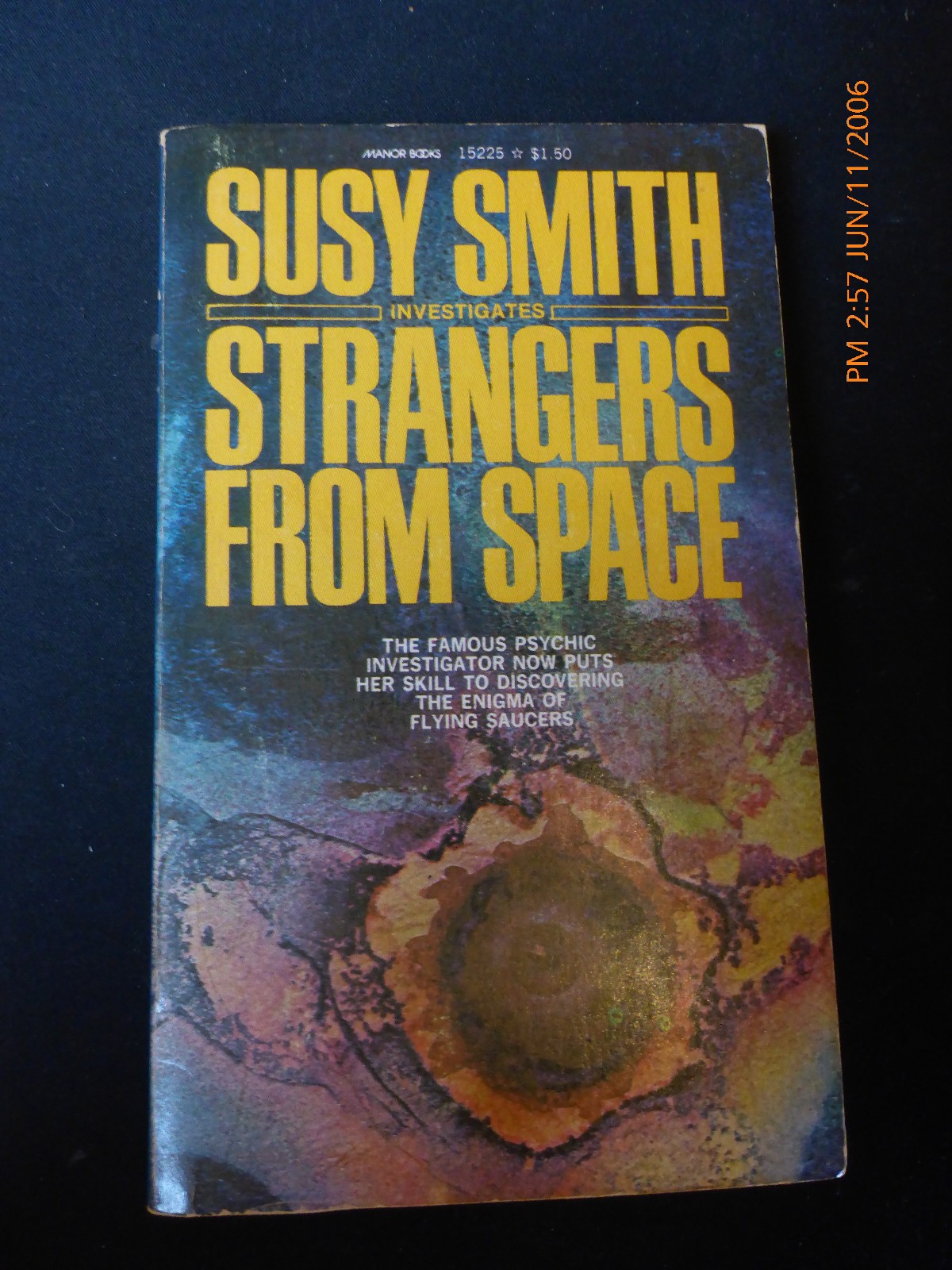 Strangers From Space By Susy Smith 1977 Manor Books