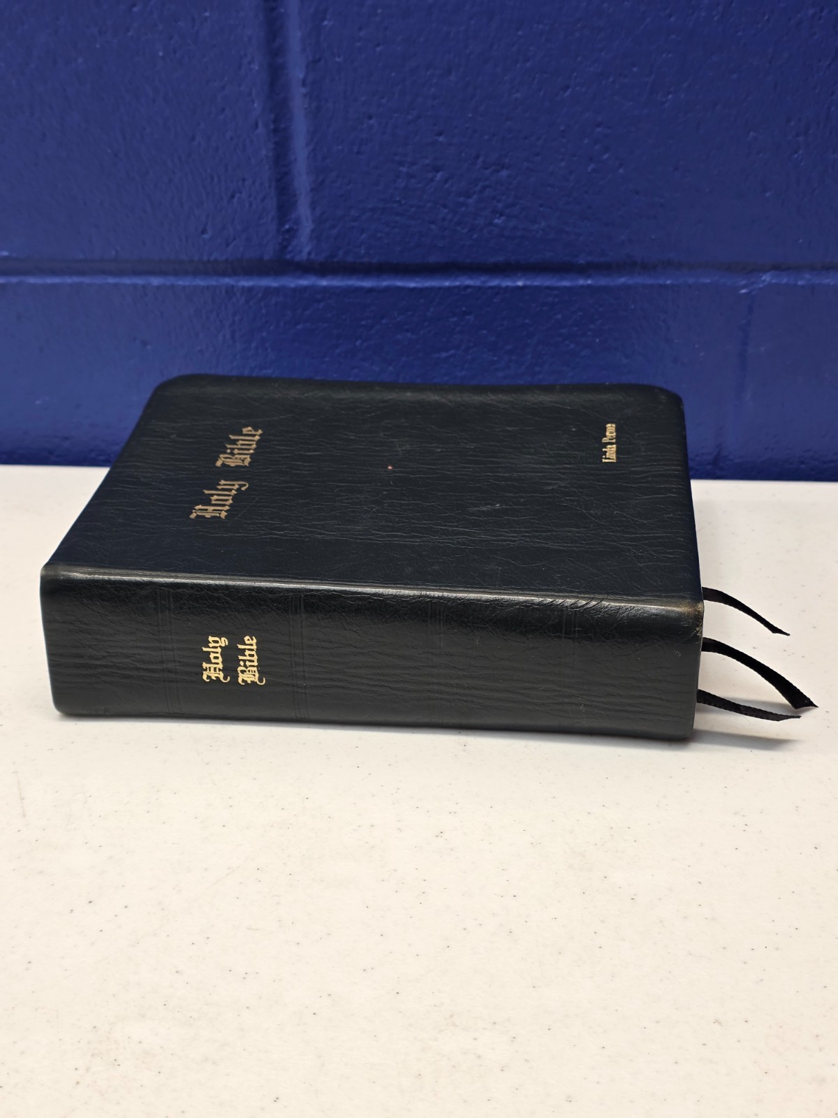VTG Black Leather (?) New World Translation Of The Holy Scriptures 1984