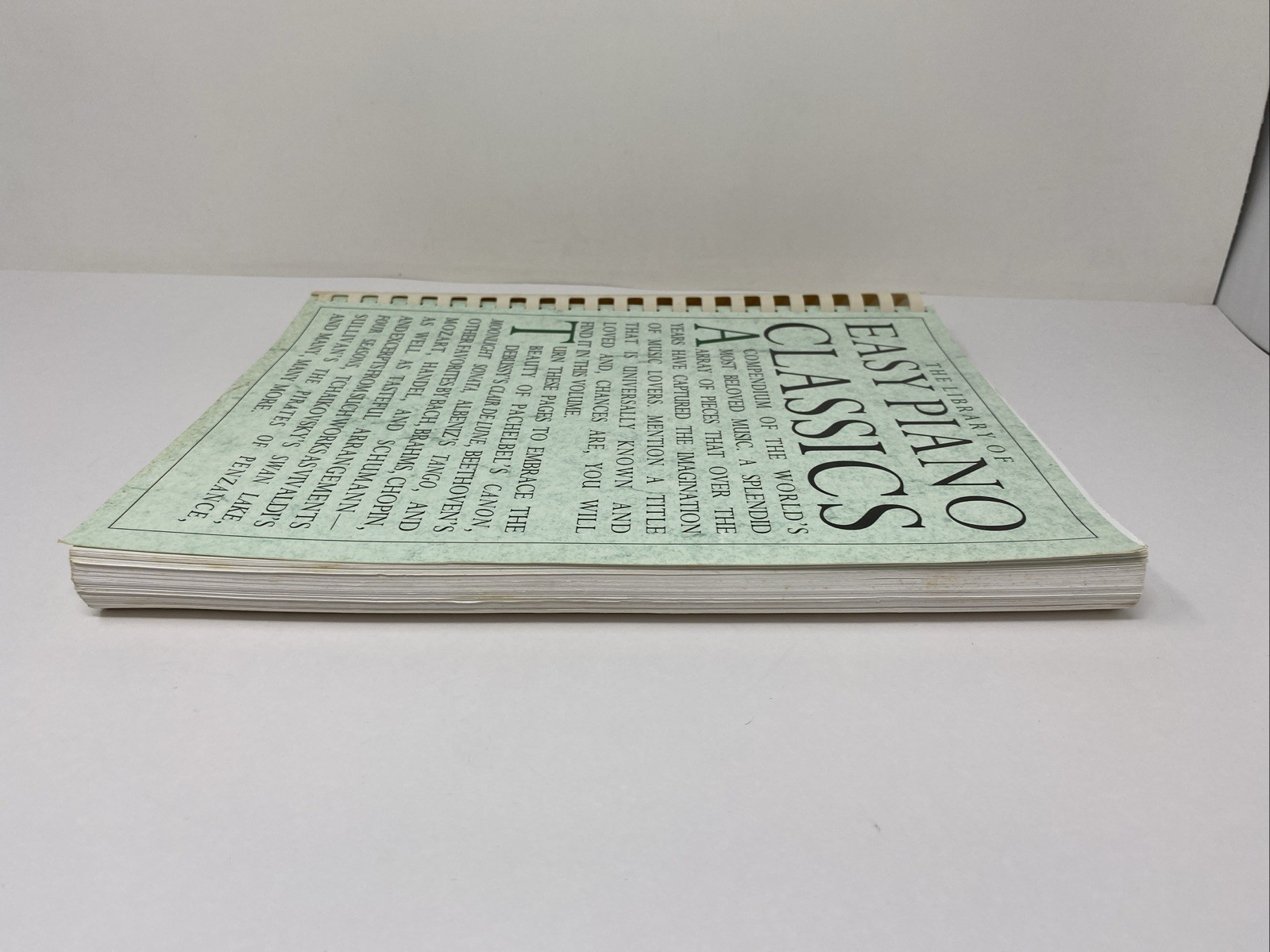 Library of Easy Piano Classics by Amsco – Plastic Comb Binding – Clean Pages