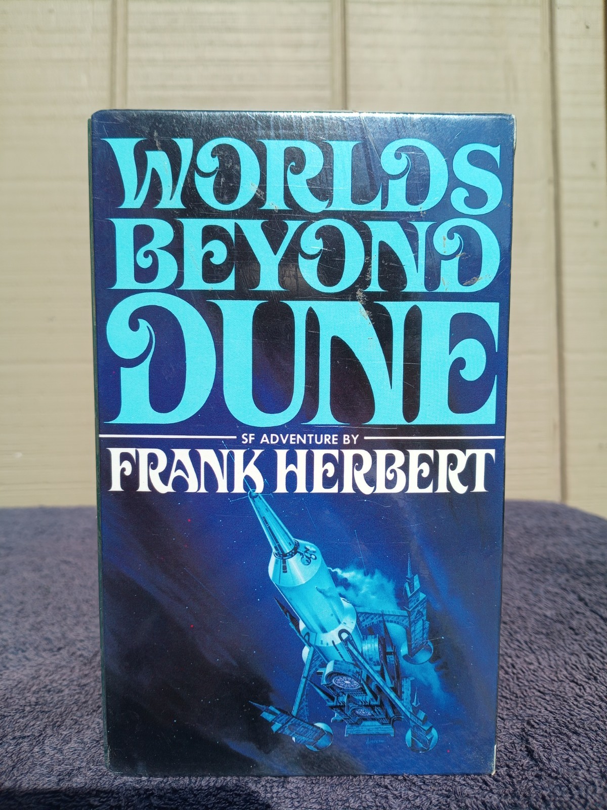 Worlds Beyond Dune 5-Book PB Box Set Sealed Frank Herbert READ DESCRIPTION