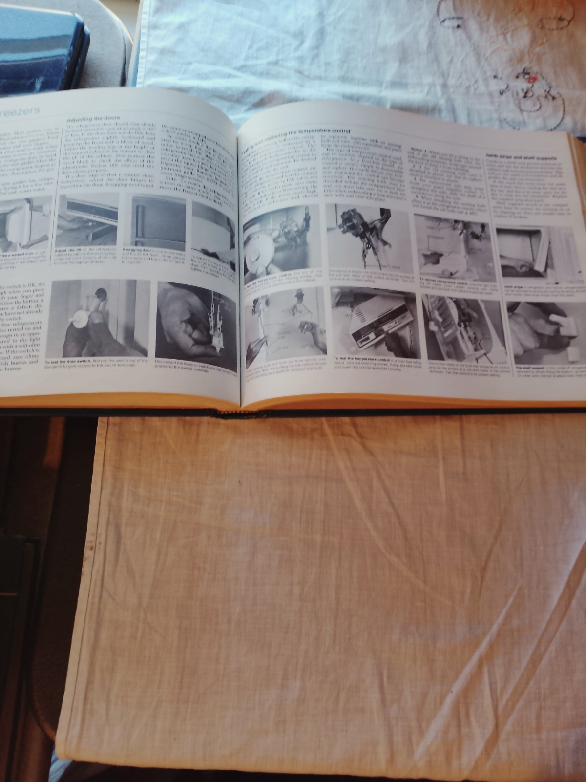 2 Vtg Home Repair Books Pop Mechanics appliance and R. Digest fix it yourself
