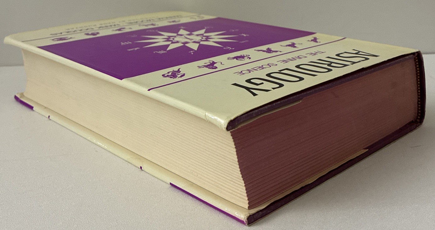 Astrology The Divine Science, Marcia Moore, Mark Douglas 1978 ISBN: 0912240040