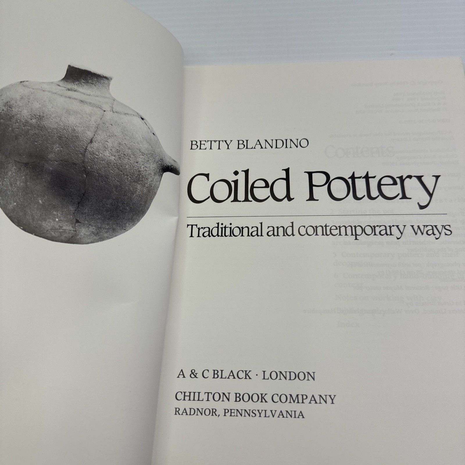 Coiled Pottery Traditional and Contemporary Ways Betty Blandino PB 1989 Crafts