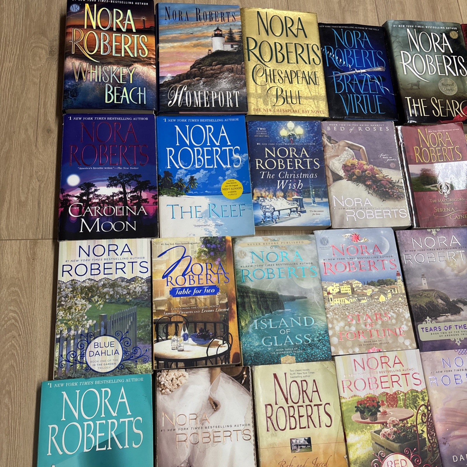 Lot of 32- Nora Roberts – Mass Paperback And Hardcover. HUGE LOT. Good-COLLECTOR