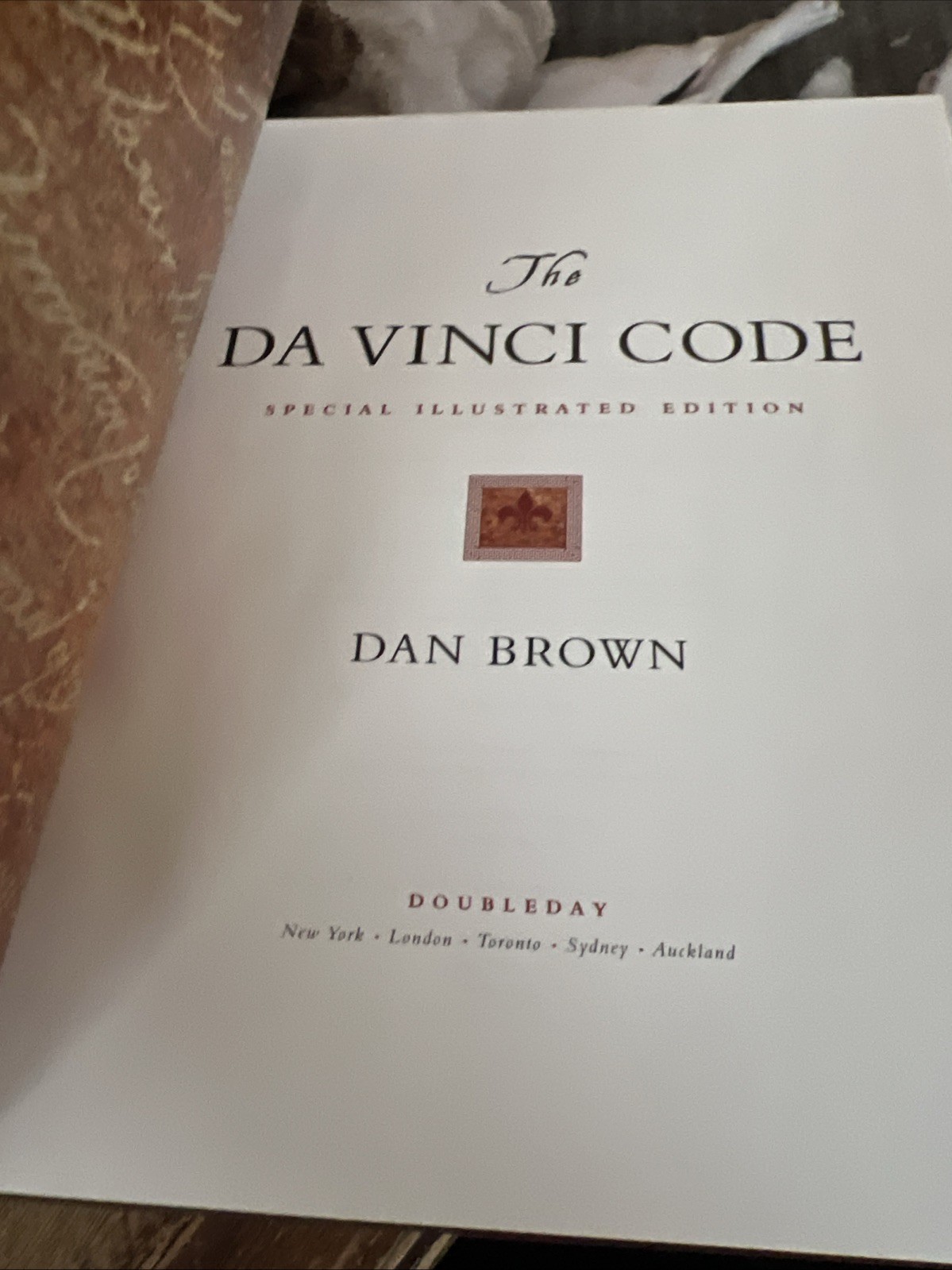 Illustrated Dan Brown Collections, DaVinci Code, Angels & Demons, Box Set HC, DJ