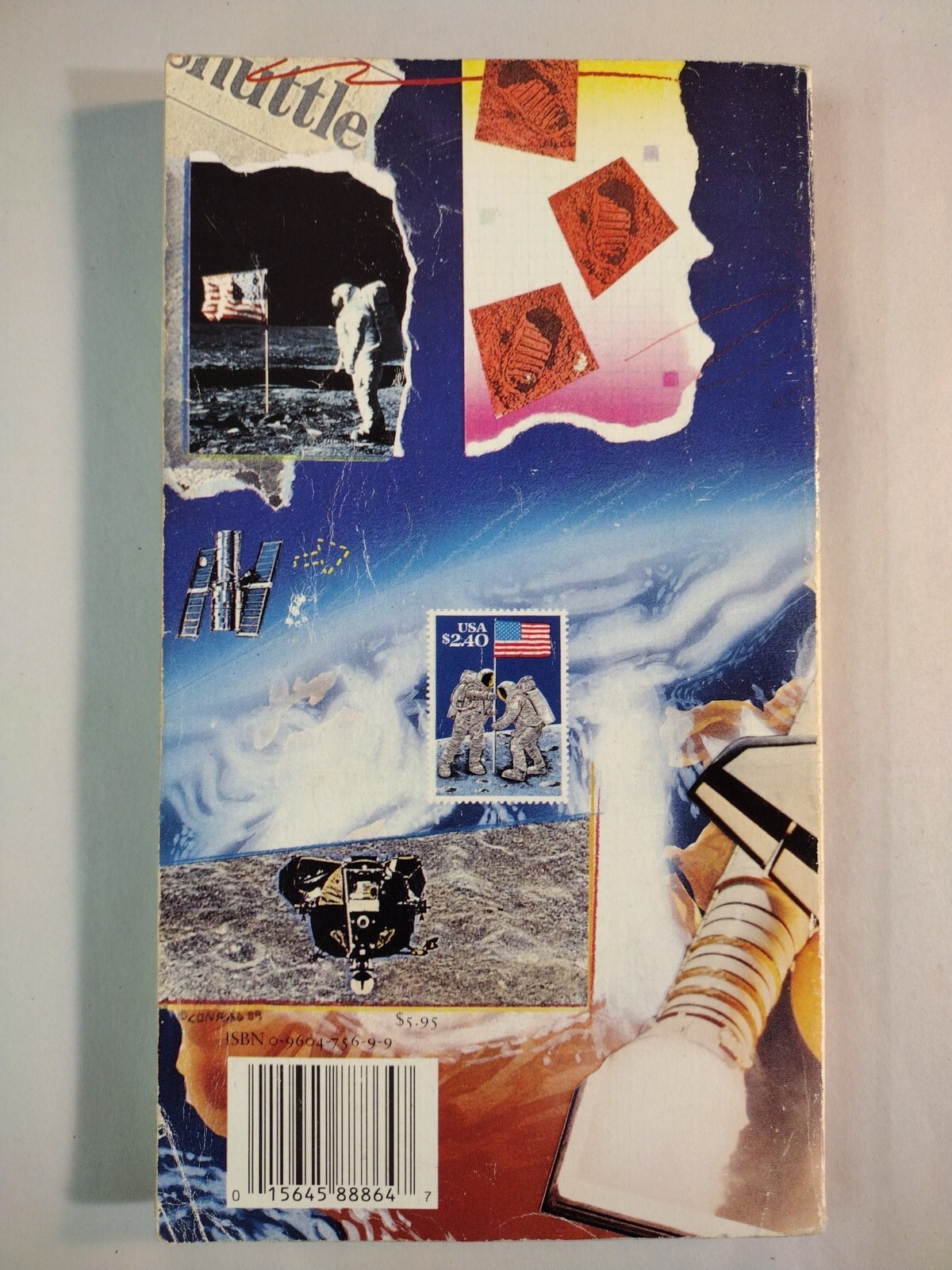 The Postal Service Guide to U.S. Stamps:1990 Stamp Values;16th edition,328 pages