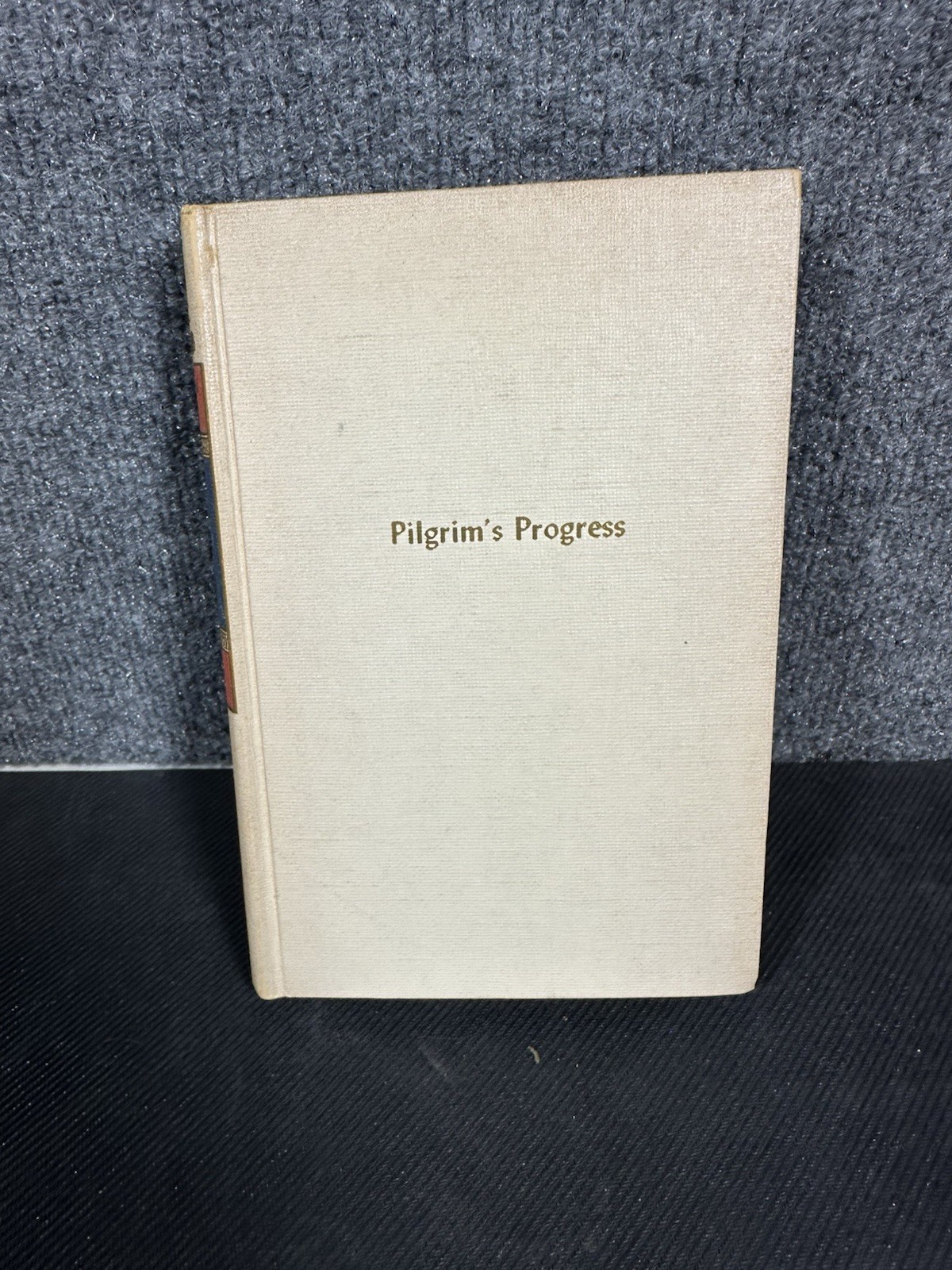 Pilgrim’s Progress by John Bunyan HC NO PRINT DATE 390 Pages