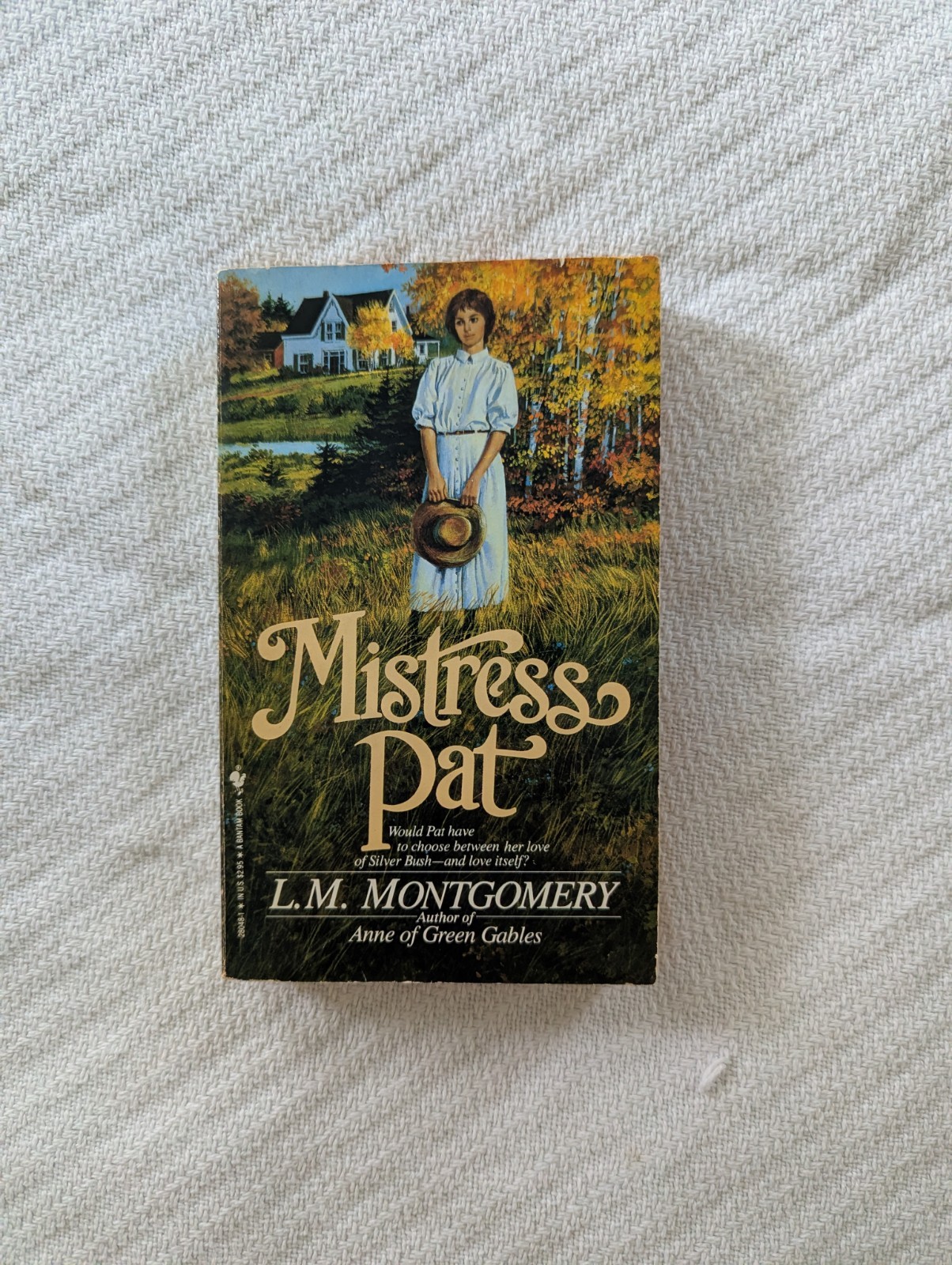 Mistress Pat: A Novel of Silver Bush by L. M. Montgomery (1989 Bantam Edition)