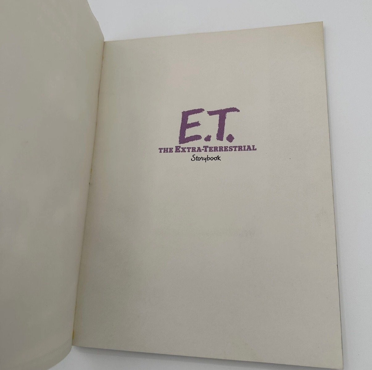 E.T. The Extra-Terrestrial Storybook 1982 Scholastic 1st Printing Paperback Book