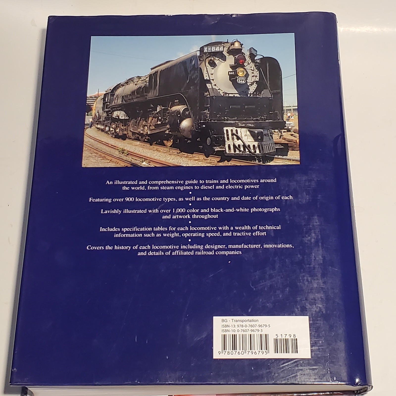 The Encyclopedia of Trains and Locomotives: The Comprehensive Guide to Over 900