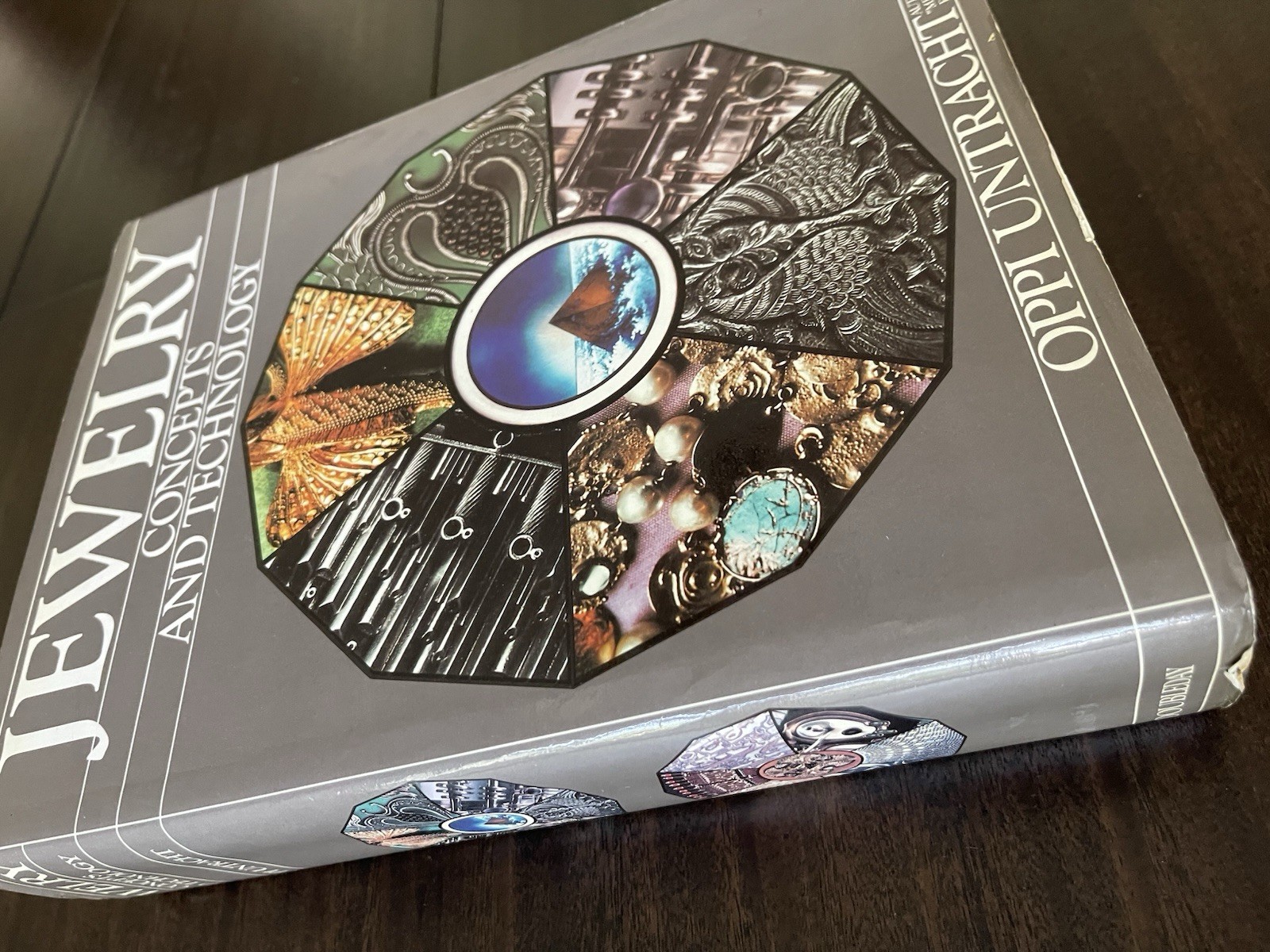 Jewelry Concepts and Technology by Oppi Untracht 1985 Hardcover Book 840 Pages