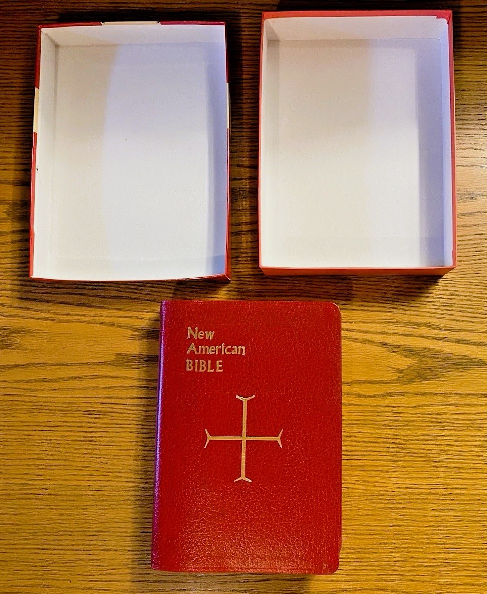 Saint Joseph Edition of the New American Bible NEW in Box Large Type Illustrated