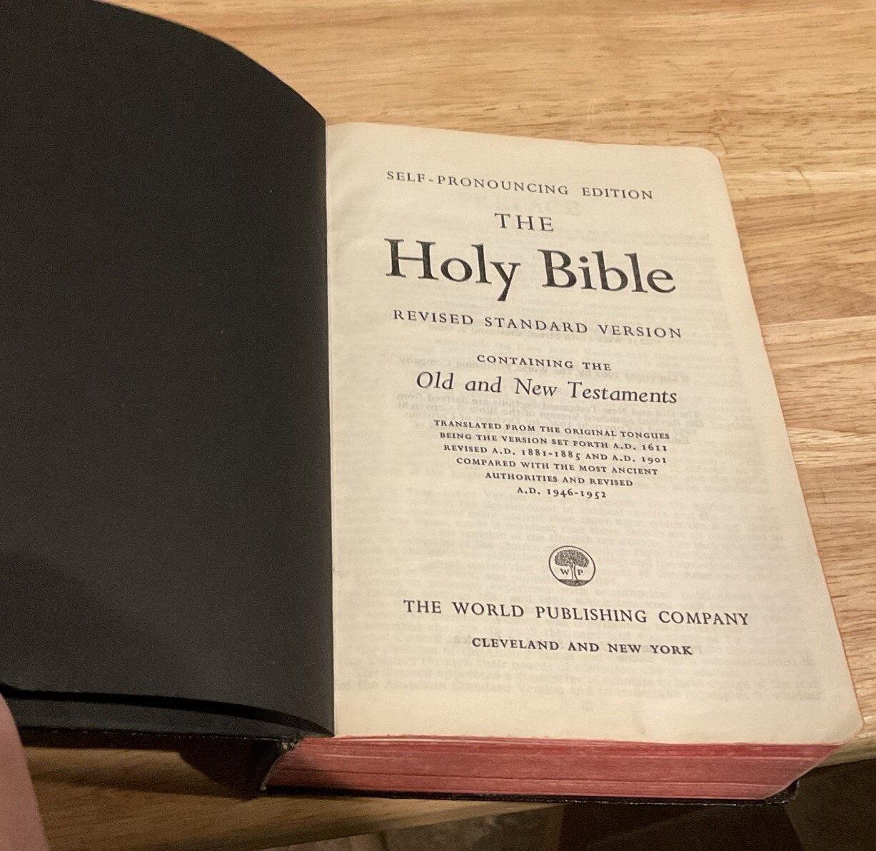 1962 Holy Bible Revised Standard Edition Self Pronouncing Edition