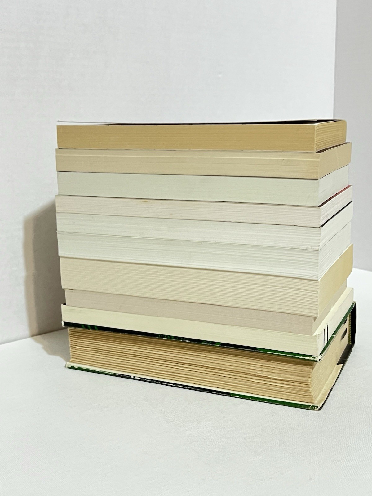 Science Fiction Horror Etc Lot Harlan Ellison Thomas Pynchon Ursula K Le Guin