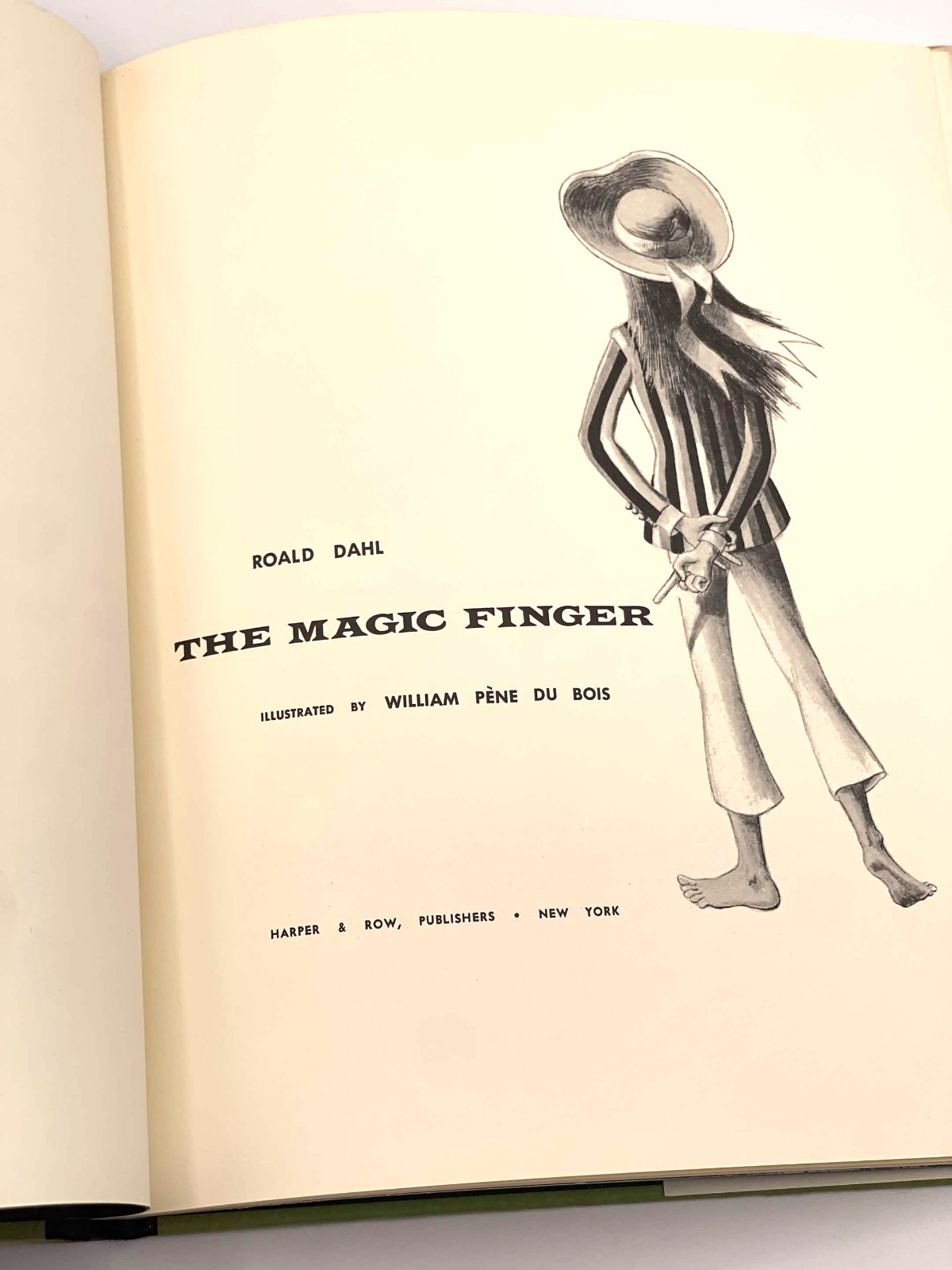 Roald Dahl The Magic Finger 1966 Harper Row Hardcover Dust Jacket 1st Ed.