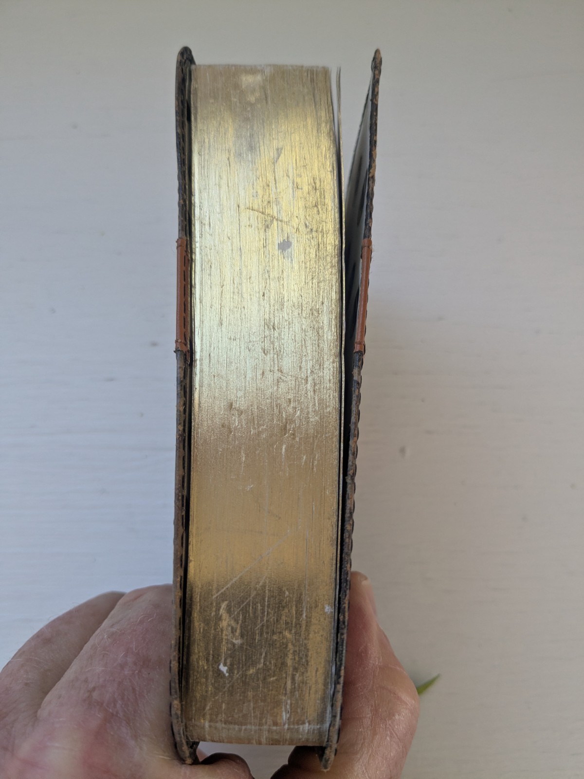 NKJV Compact Mossy Oak Camo Outdoors Bible LeatherSoft 1990