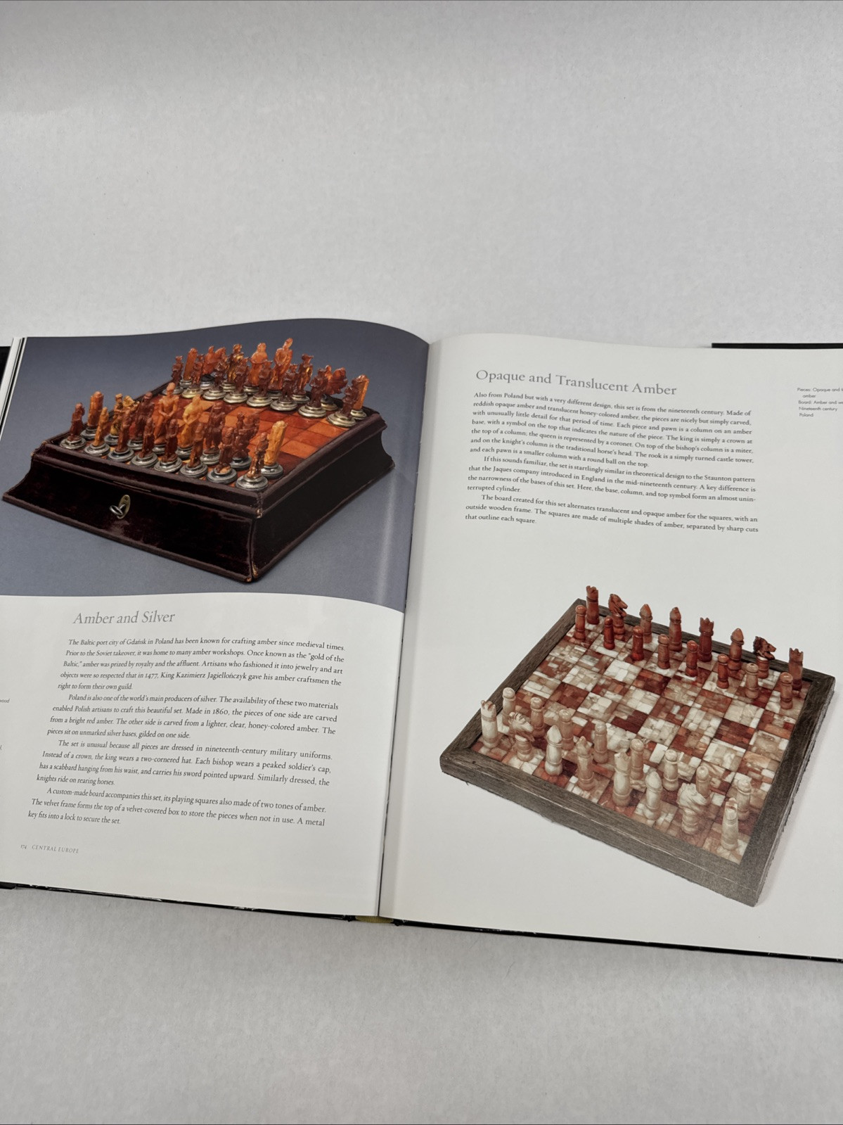 Chess Masterpieces: One Thousand Years of Extraordinary Chess Set