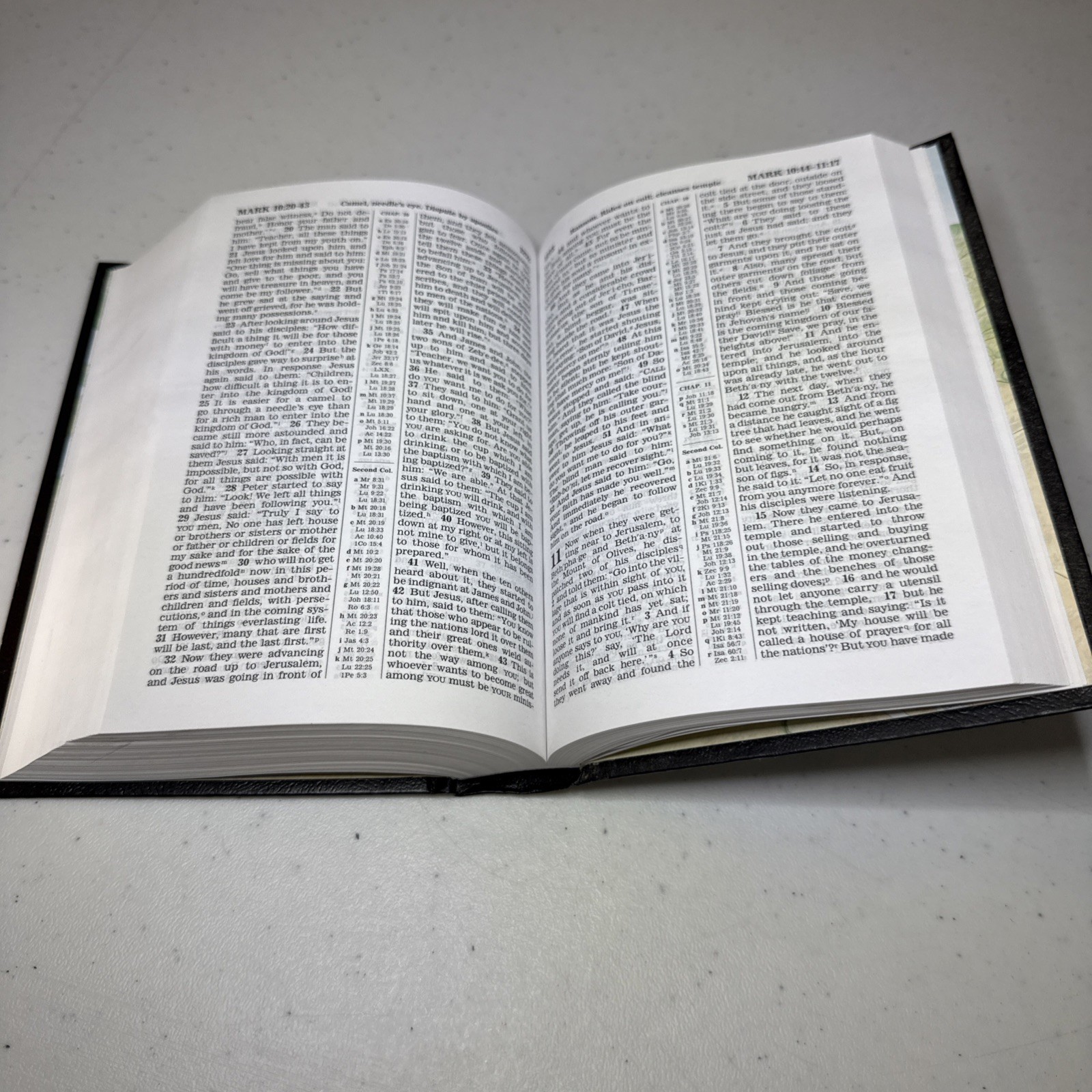 New World Translation of the Holy Scriptures Pocket Bible 1984 Faux Leather VTG