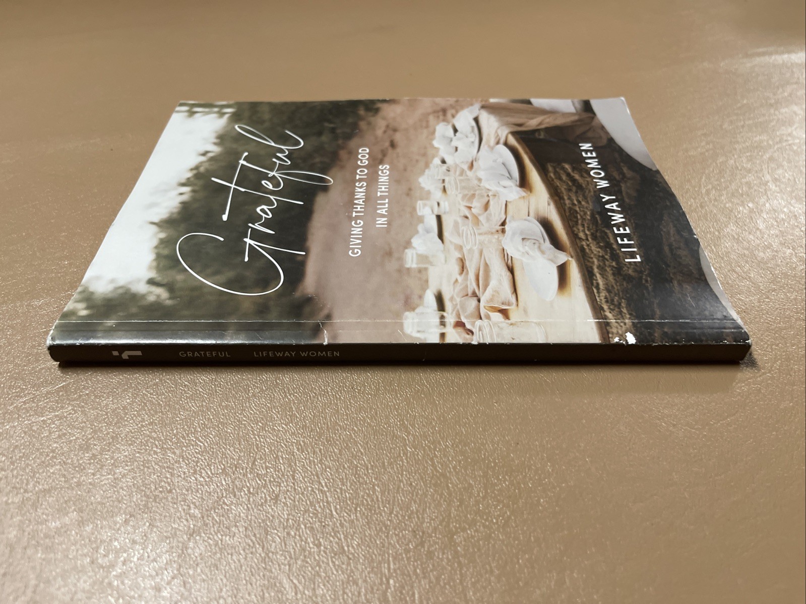 Grateful – Bible Study Book: Giving T…, Lifeway Women