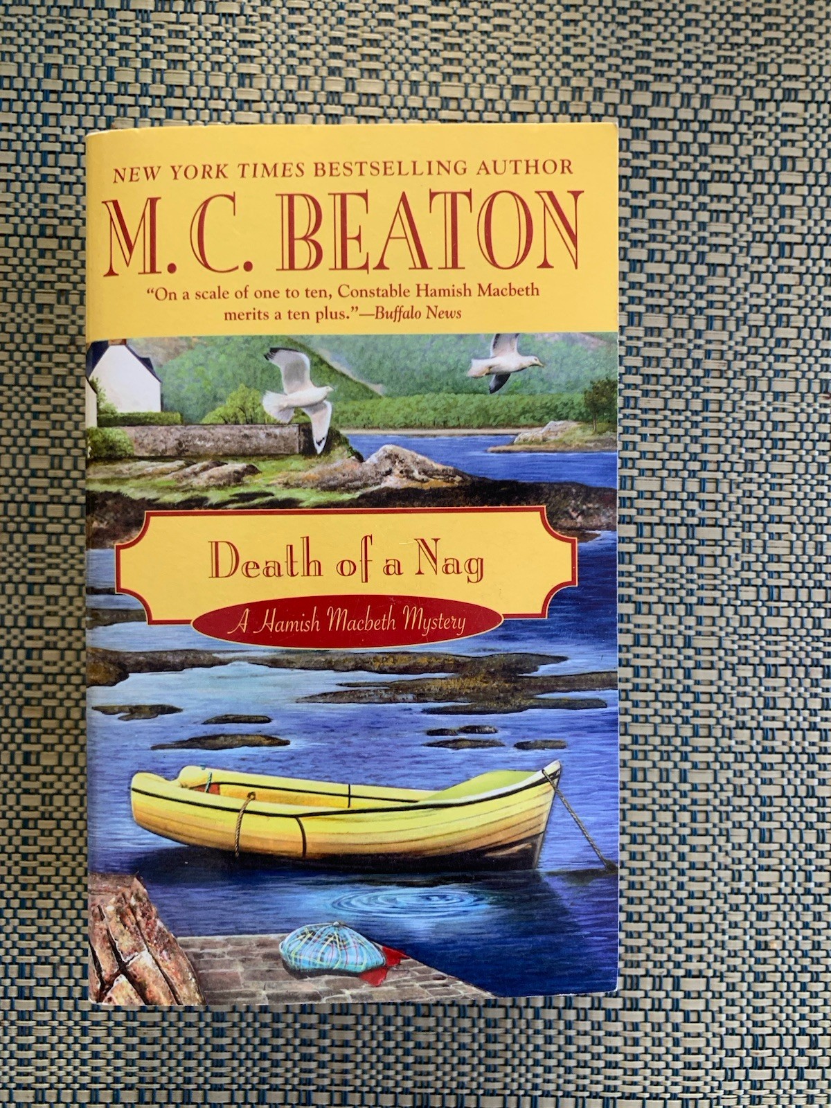 M.C. Beaton – Lot of 8 Books – Agatha Raisin – Hamish MacBeth
