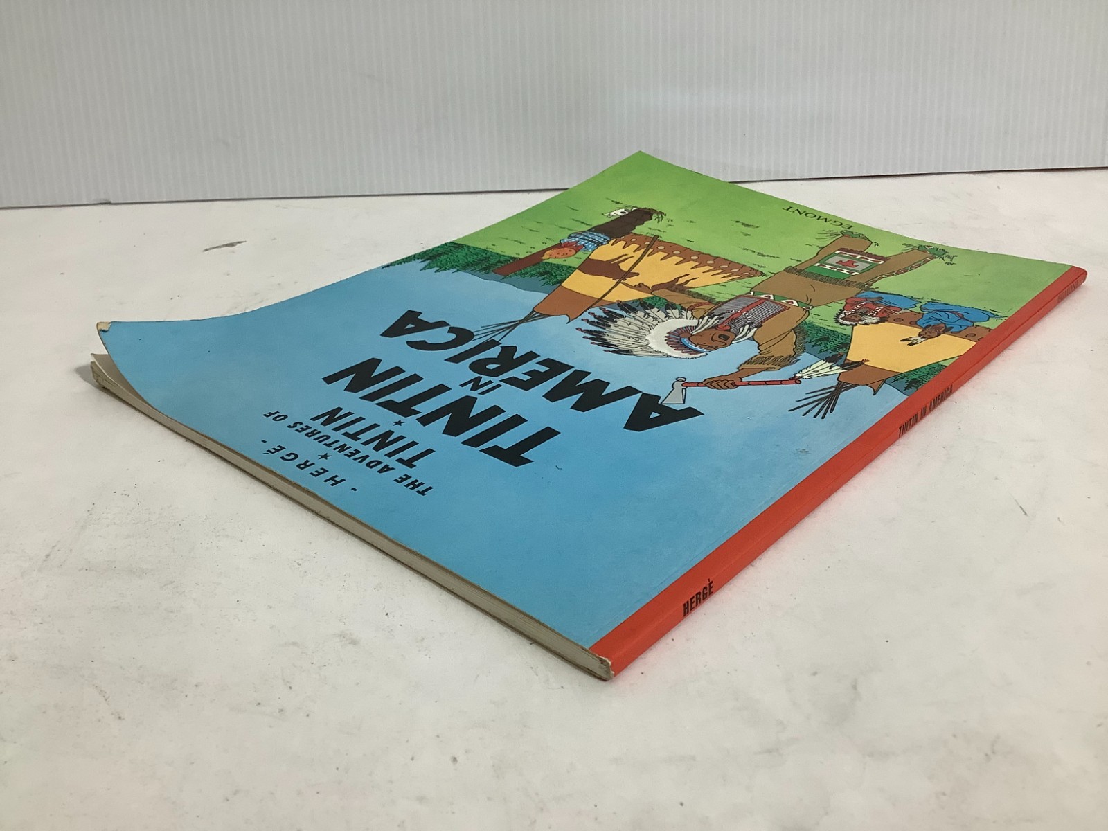 Herge Herge The Adventures of Tintin: Tintin in America (Paperback)