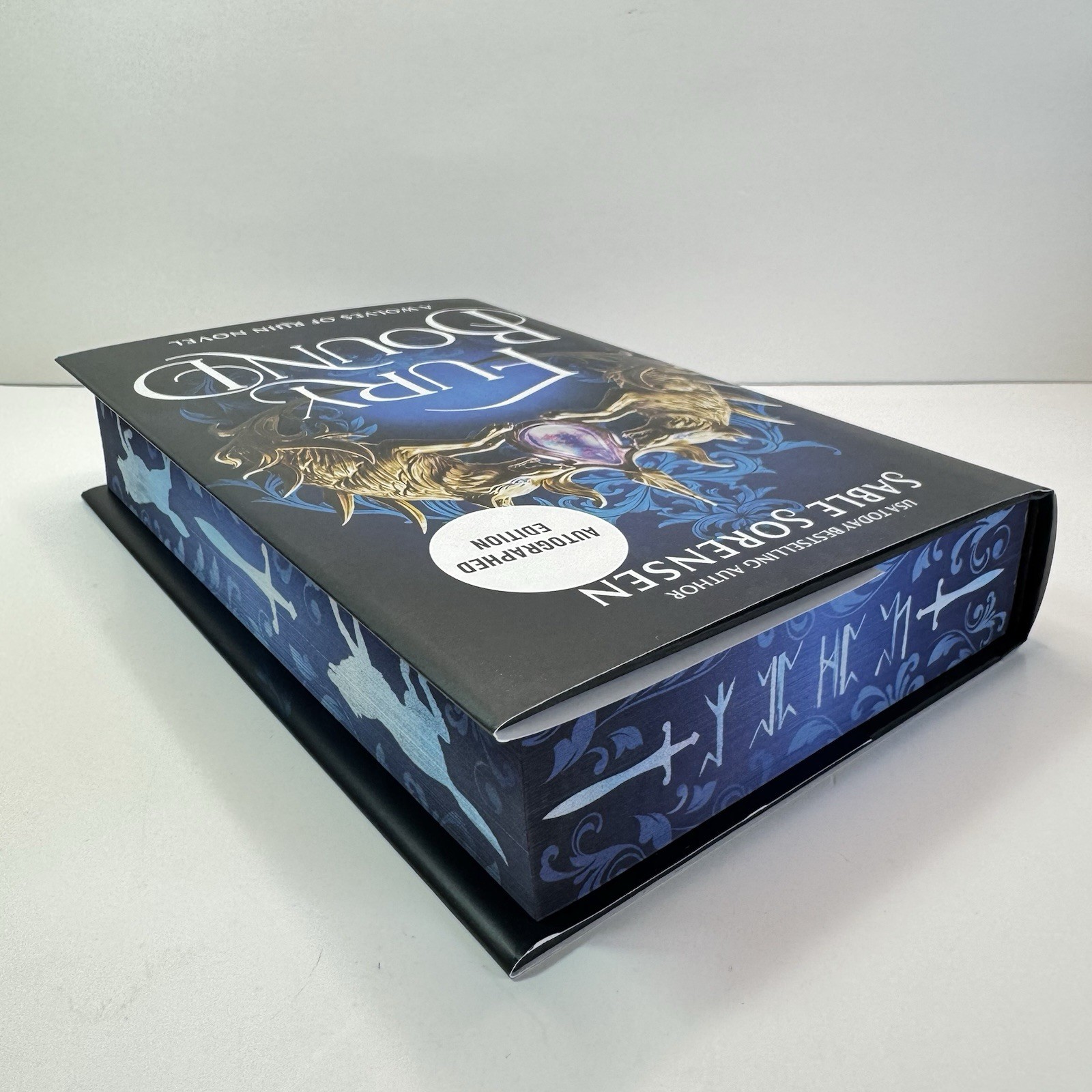 Fury Bound Sable Sorensen Barnes & Noble Deluxe Ed. Sprayed Edge HAND SIGNED New