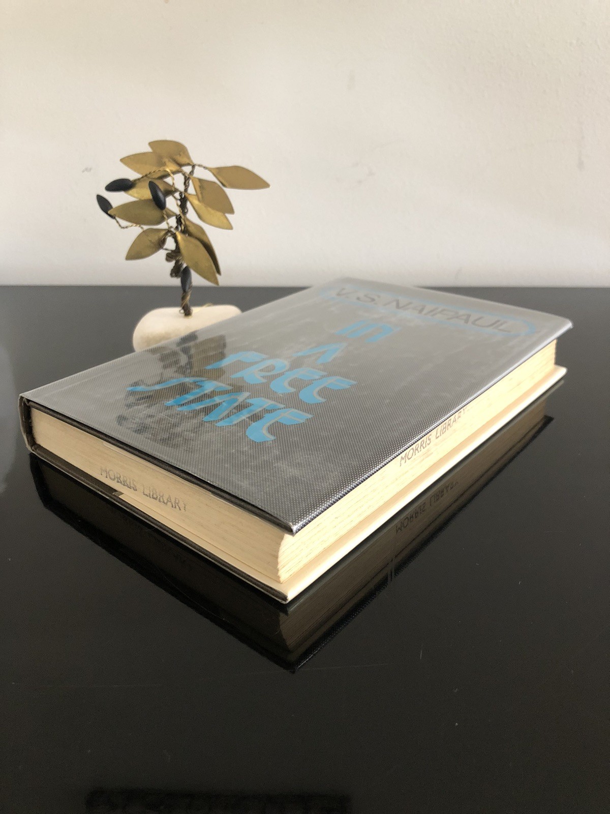 V S Naipaul In A Free State A.Deutsche Ex Lib 1972 Jan. H/C D/J V/G