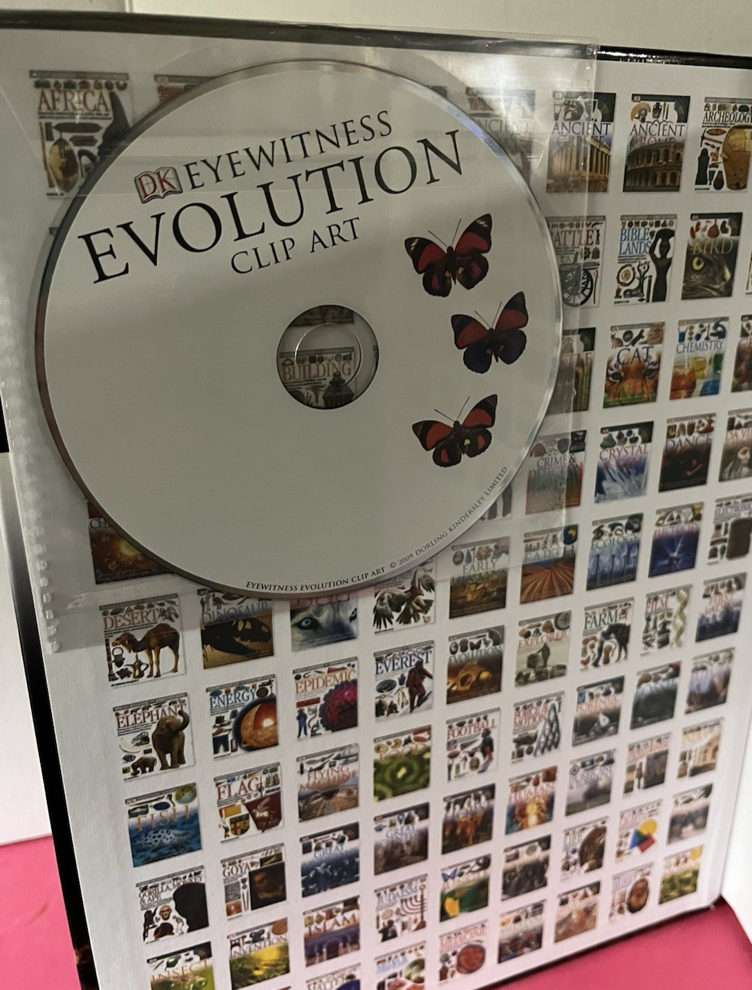 DK Eyewitness Books–EVOLUTION–with clip-art CD–hardcover 72 pages–pre-owned