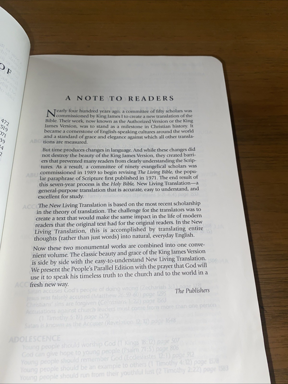 Holy Bible: People’s Parallel Edition King James Version New Living Translation,