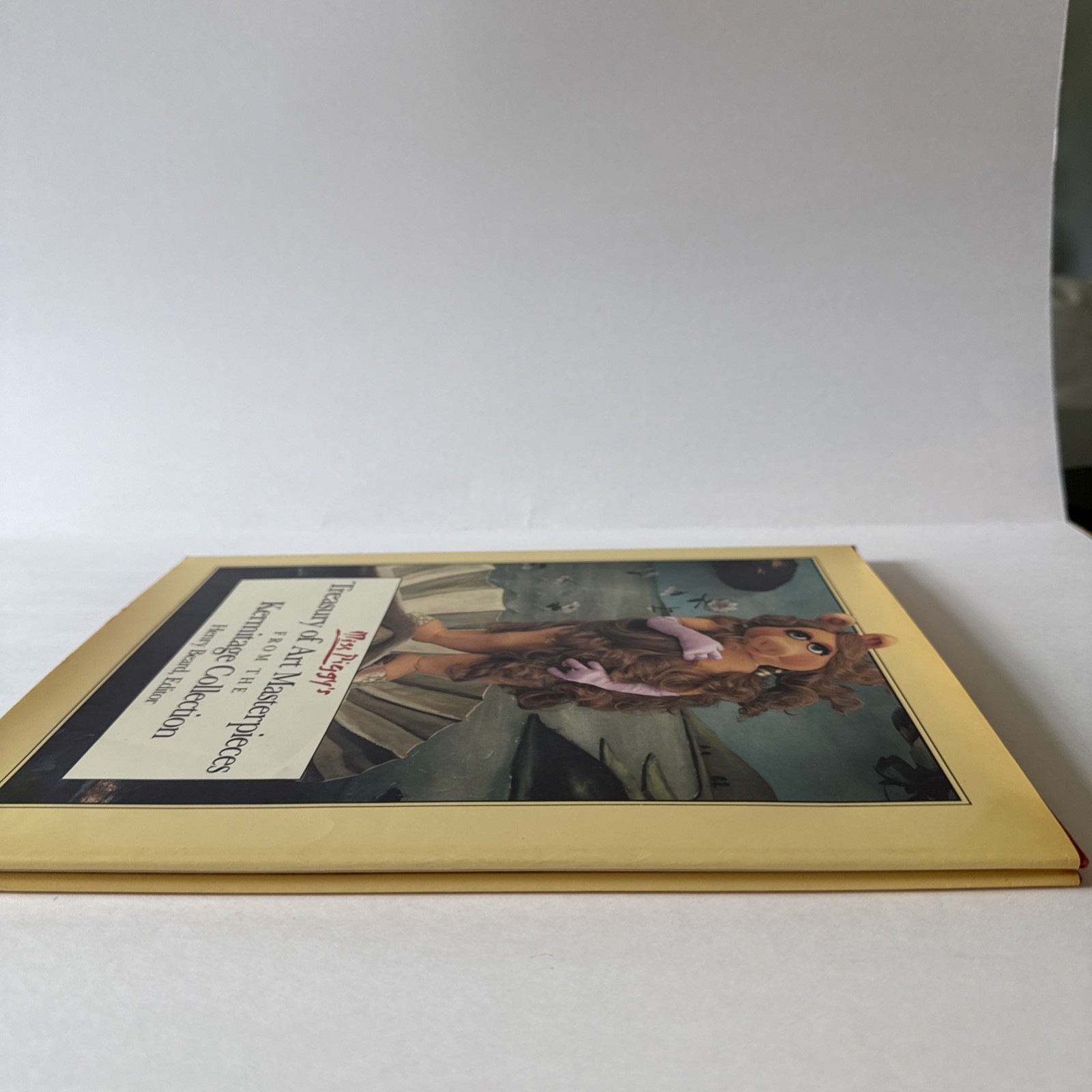 Miss Piggy’s Treasury of Art Masterpieces from the Kermitage Collection 1st 1984