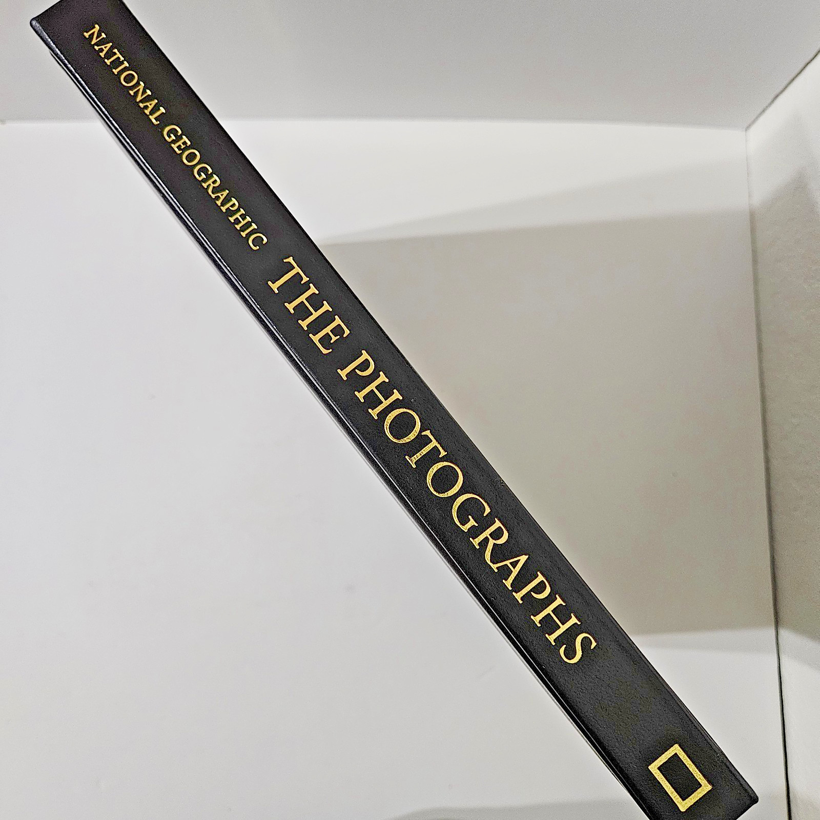 NATIONAL GEOGRAPHIC The Photographs, Luxury Edition Padded Gold Gilded Cover