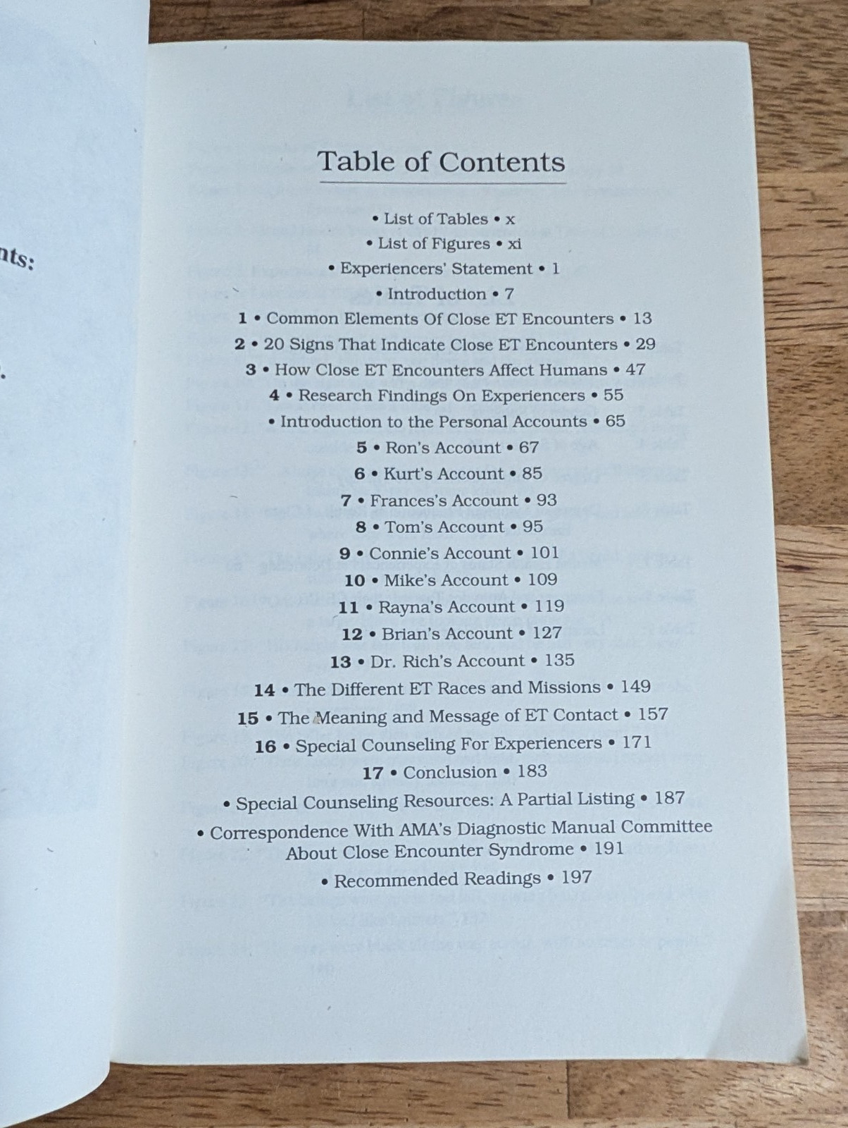 Close Extraterrestrial Encounters Alien UFO Experiences First Edition – Boylan