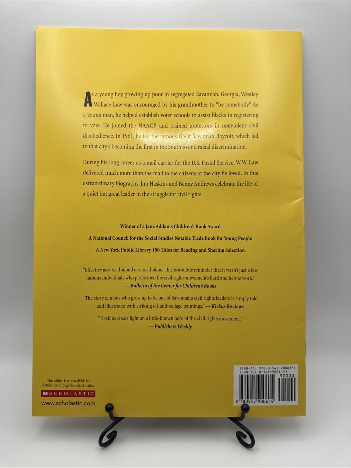 Delivering Justice : W.W. Law and the Fight for Civil Rights, Paperback by Ha…