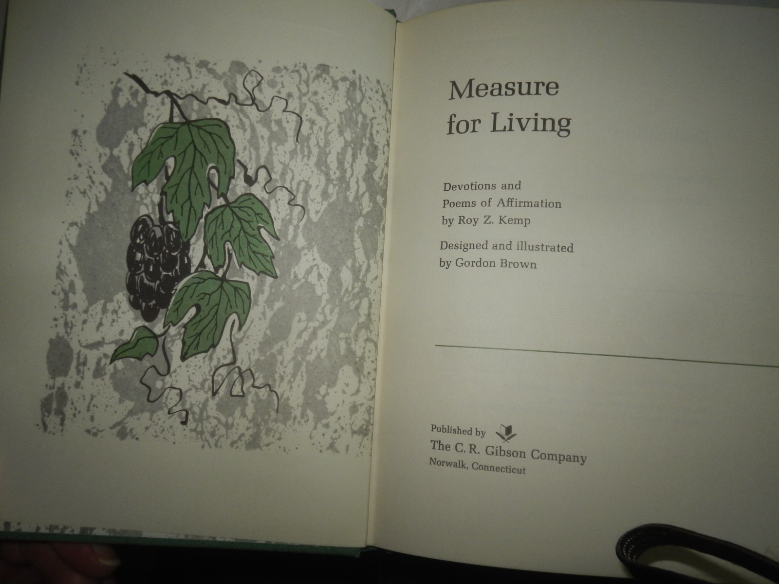 MEASURE FOR LIVING-Devotions & Poems of Affirmation-Roy Z. Kemp 88 Pages