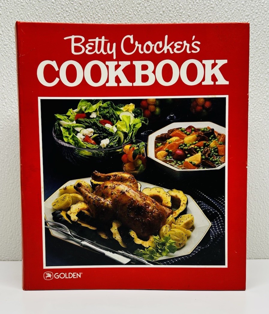 Betty Crocker’s COOKBOOK 5th Printing 1988 HC Ringbound Edition Golden Press