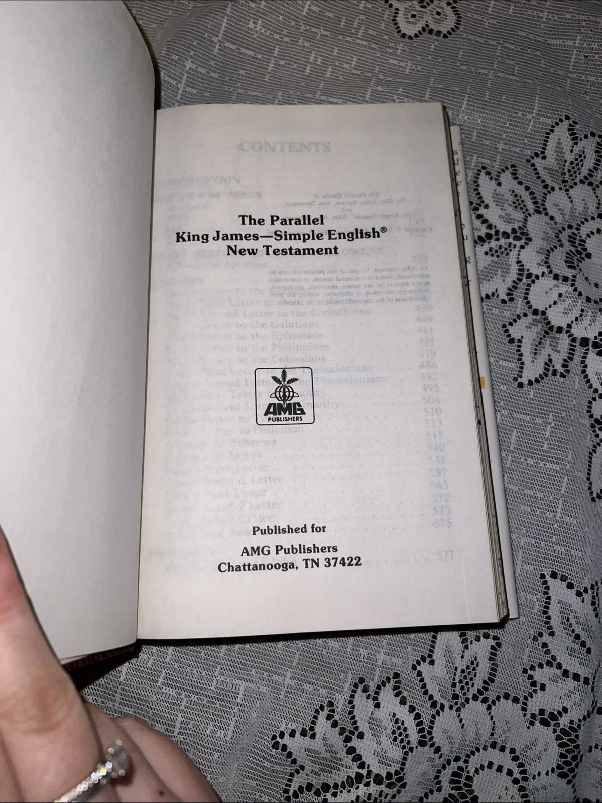 The Parallel Bible King James Simple English New Testament HC 1983 AMG Publisher