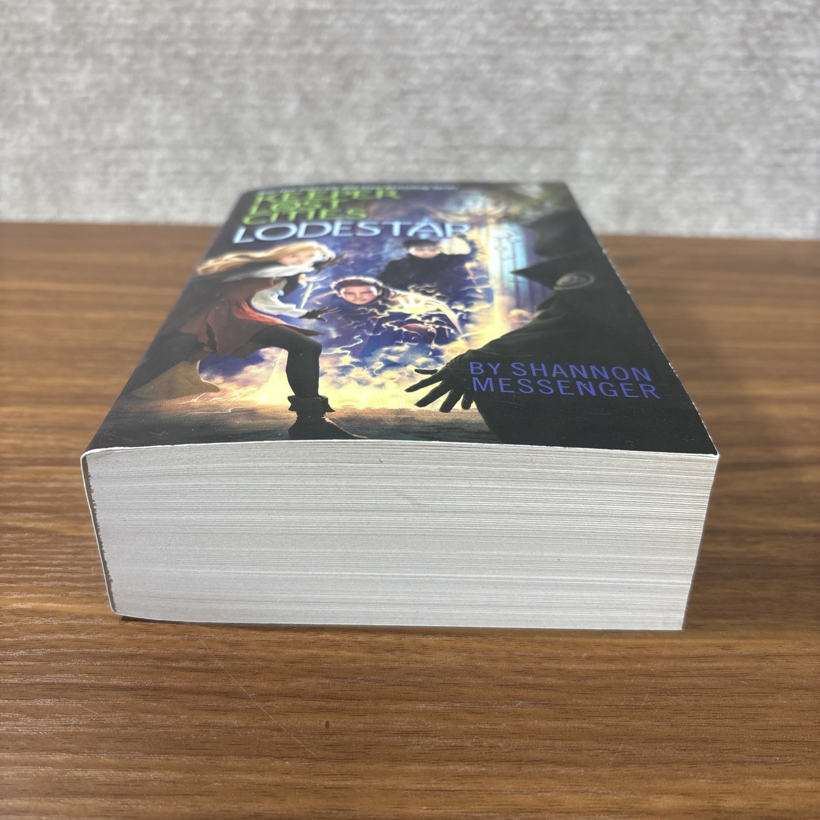 Lodestar Book 5 Keeper of the Lost Cities by Shannon Messenger paperback Fiction