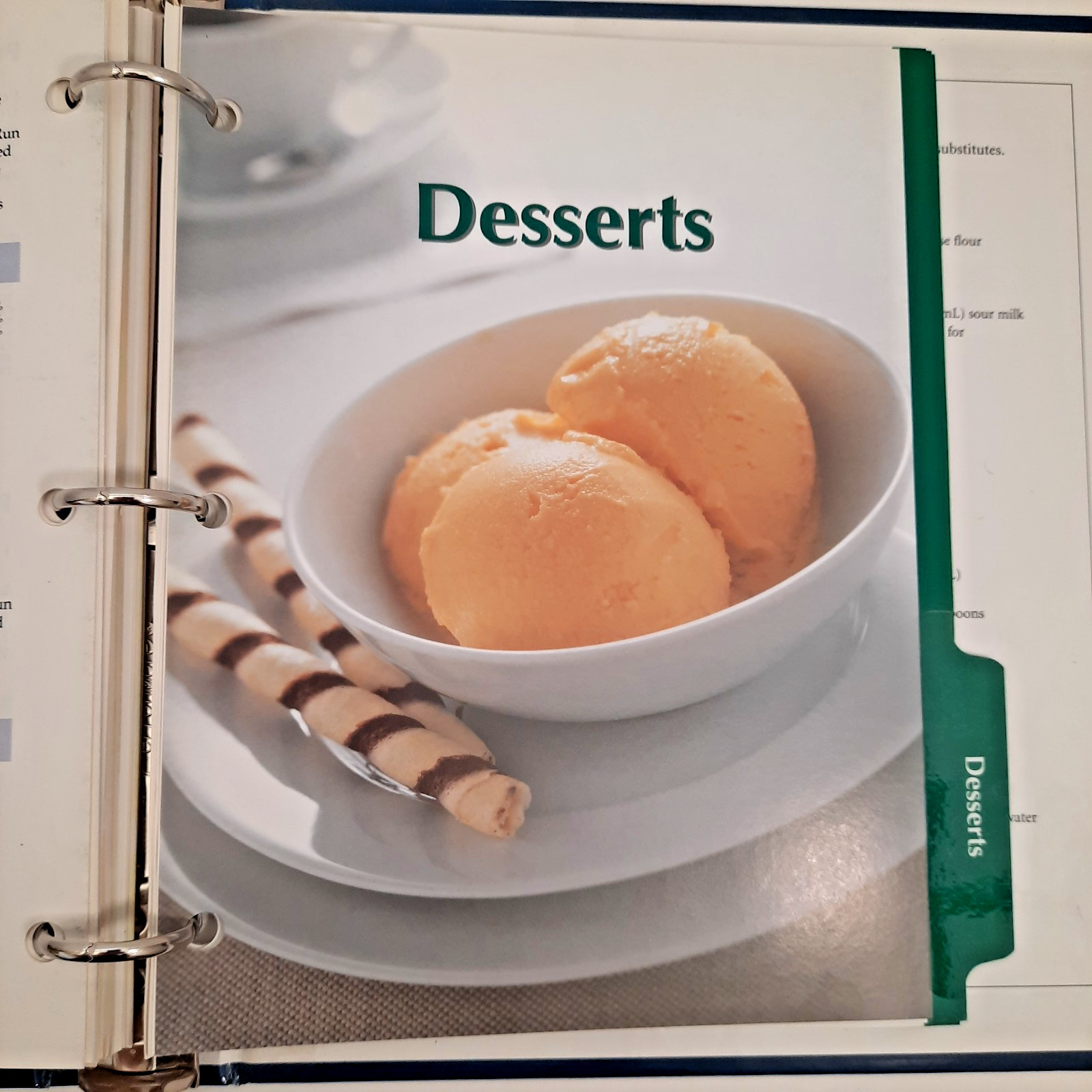 Vita Mix Whole Food Recipes For Better Living Binder Cookbook 260 page Very Good