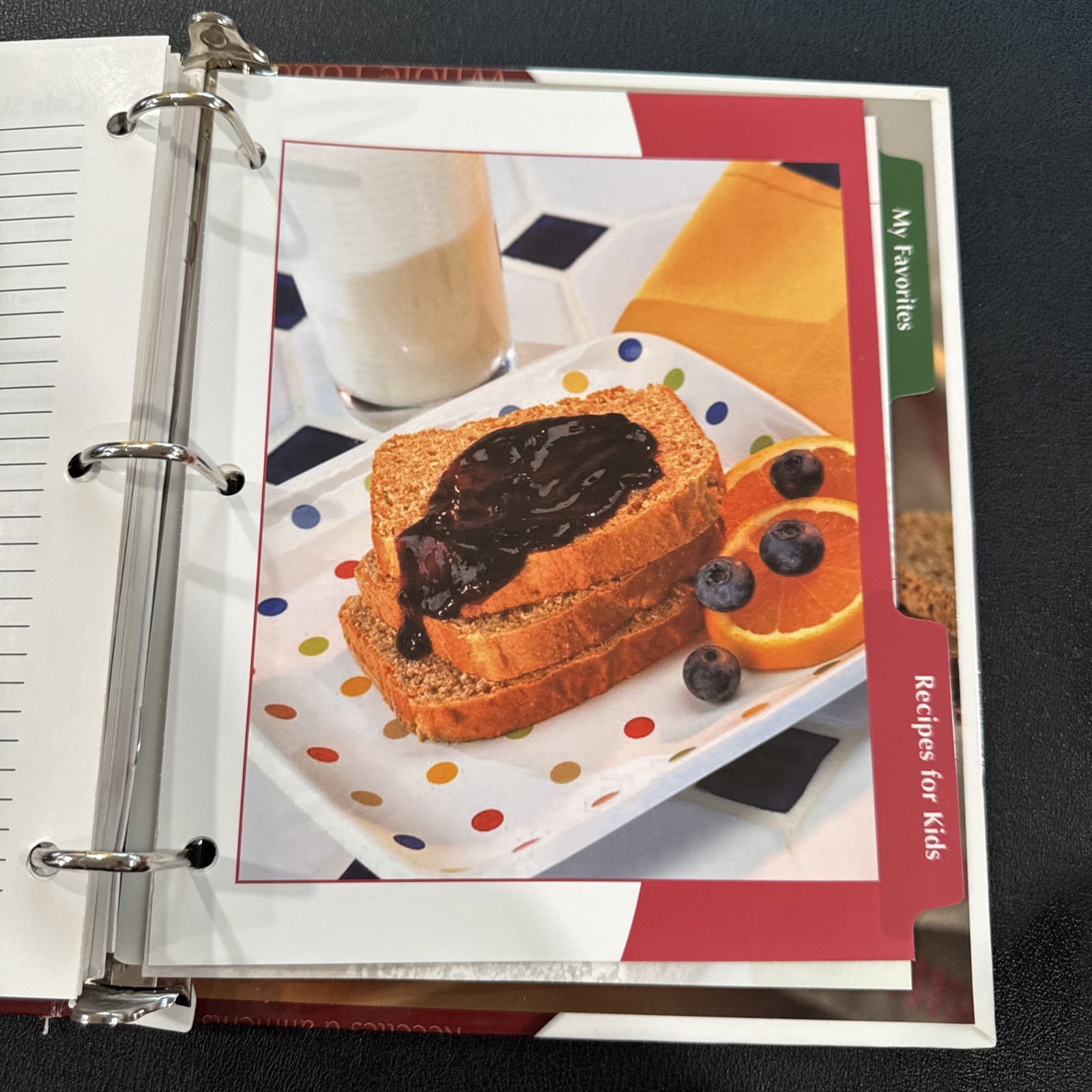 Vita-Mix Whole Food Recipes 3-Ring Binder and Owner’s Manual 5200 Recipes VGC