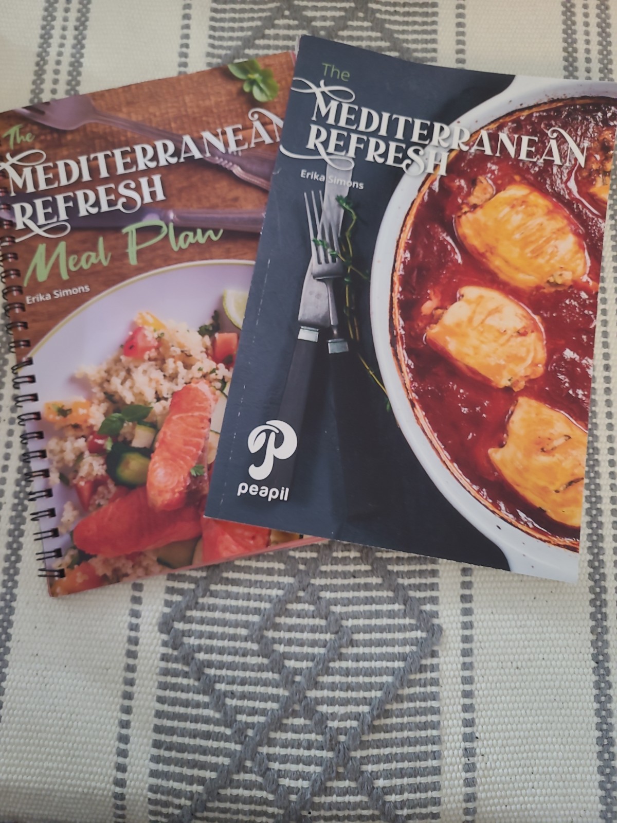 The Mediterranean Refresh And Spiral Bound Meal Plan Book by Erika Simons